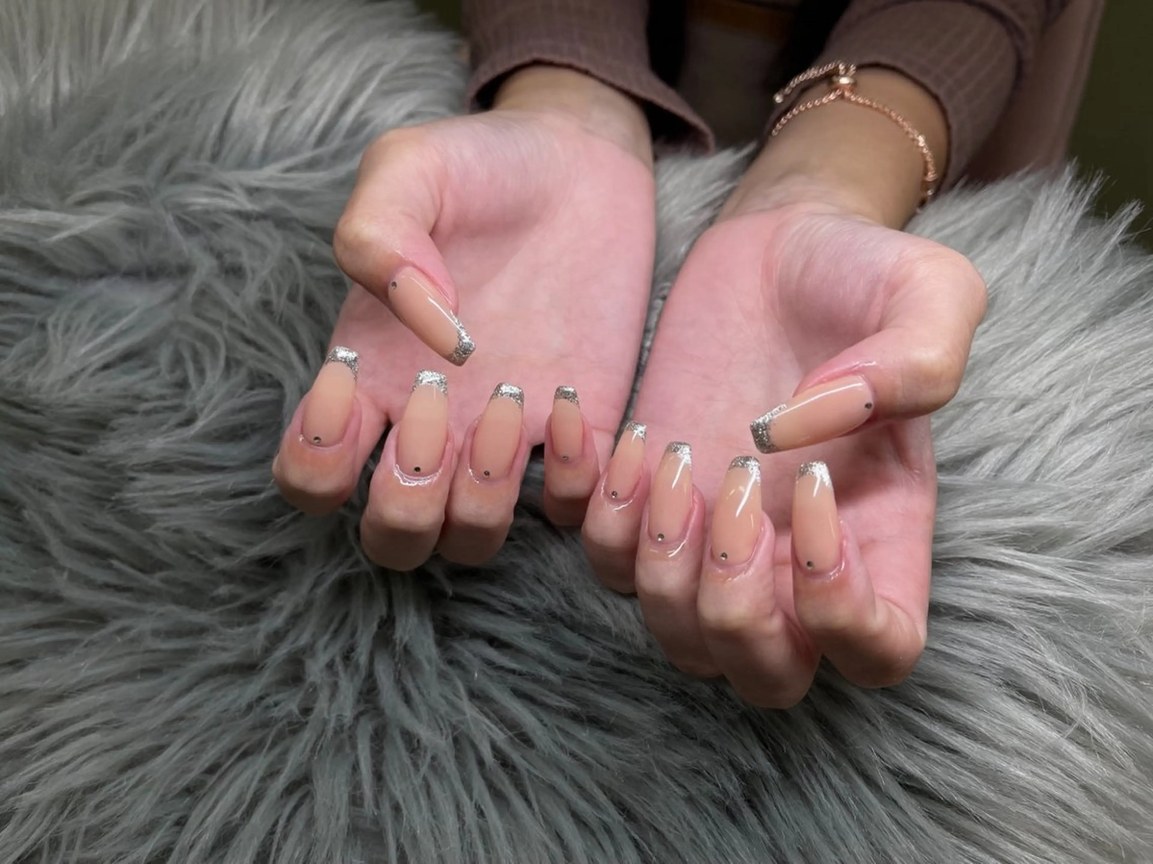 ネイル PEEKABOO京橋 EYE&NAILのマツエク・マツパデザイン