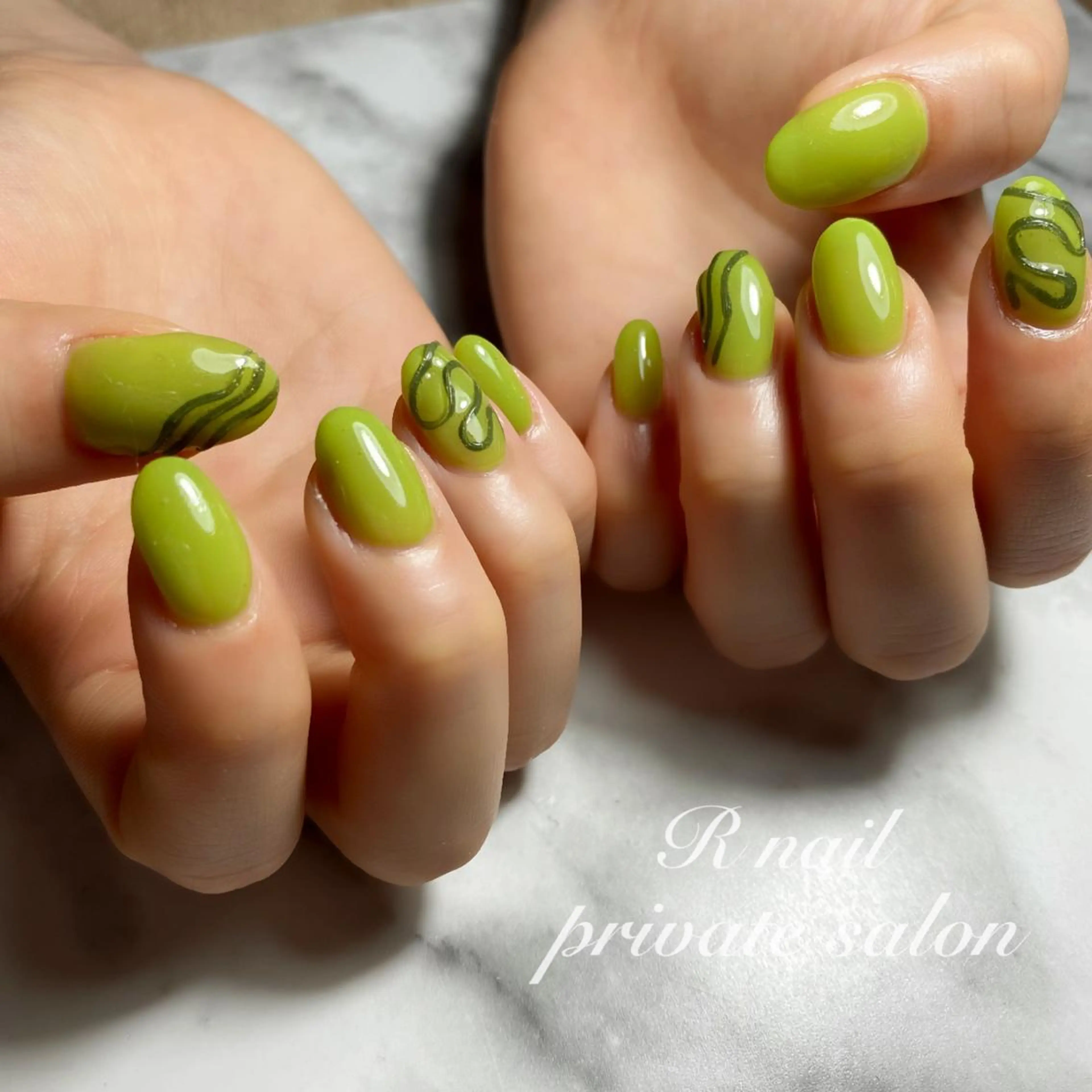 ネイル R nailのネイルデザイン