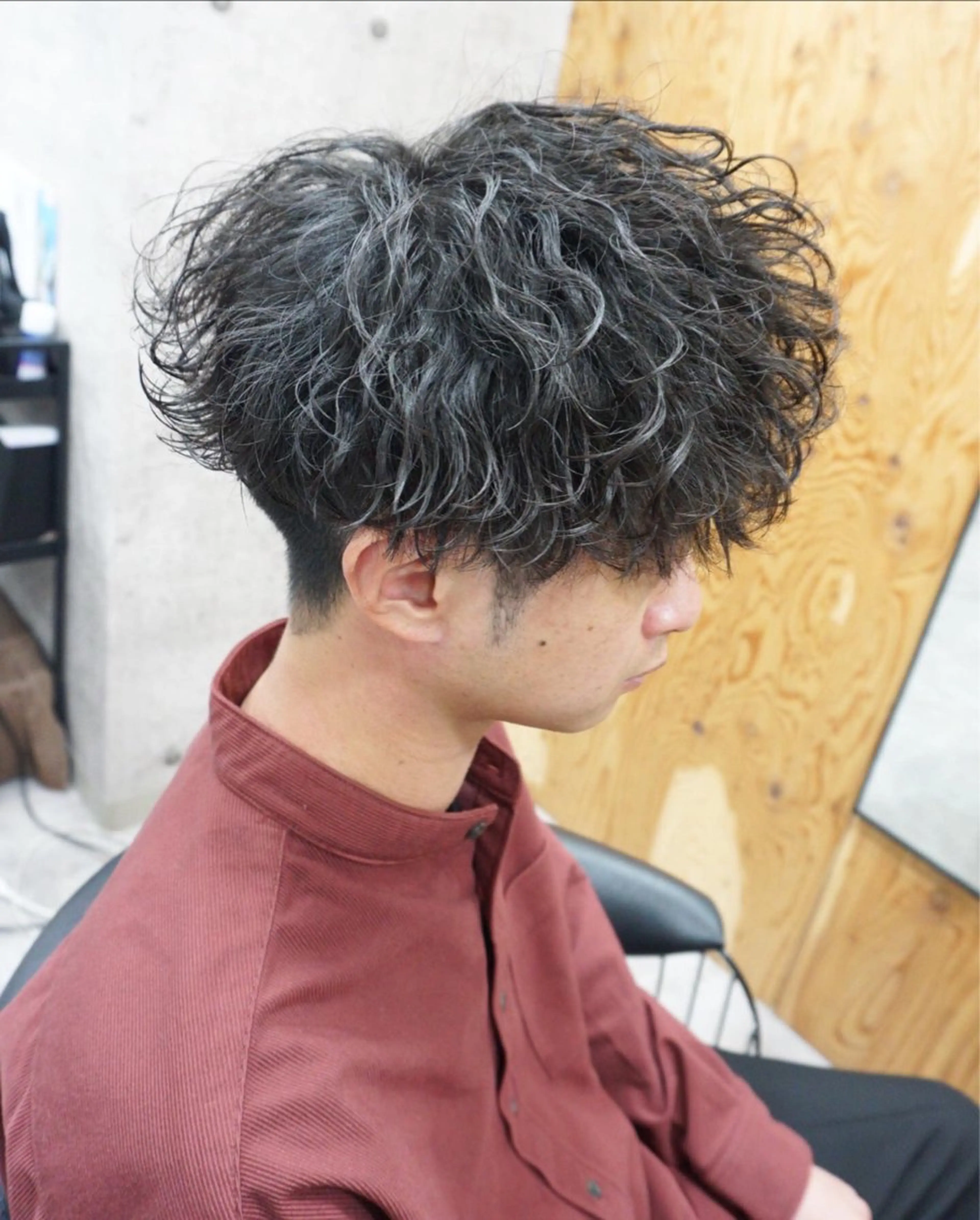メンズ メンズパーマ プードルパーマ メンズツイストパーマ 波巻きパーマ プードルパーマ カット パーマ hair teria ryu 大塚のヘアスタイル
