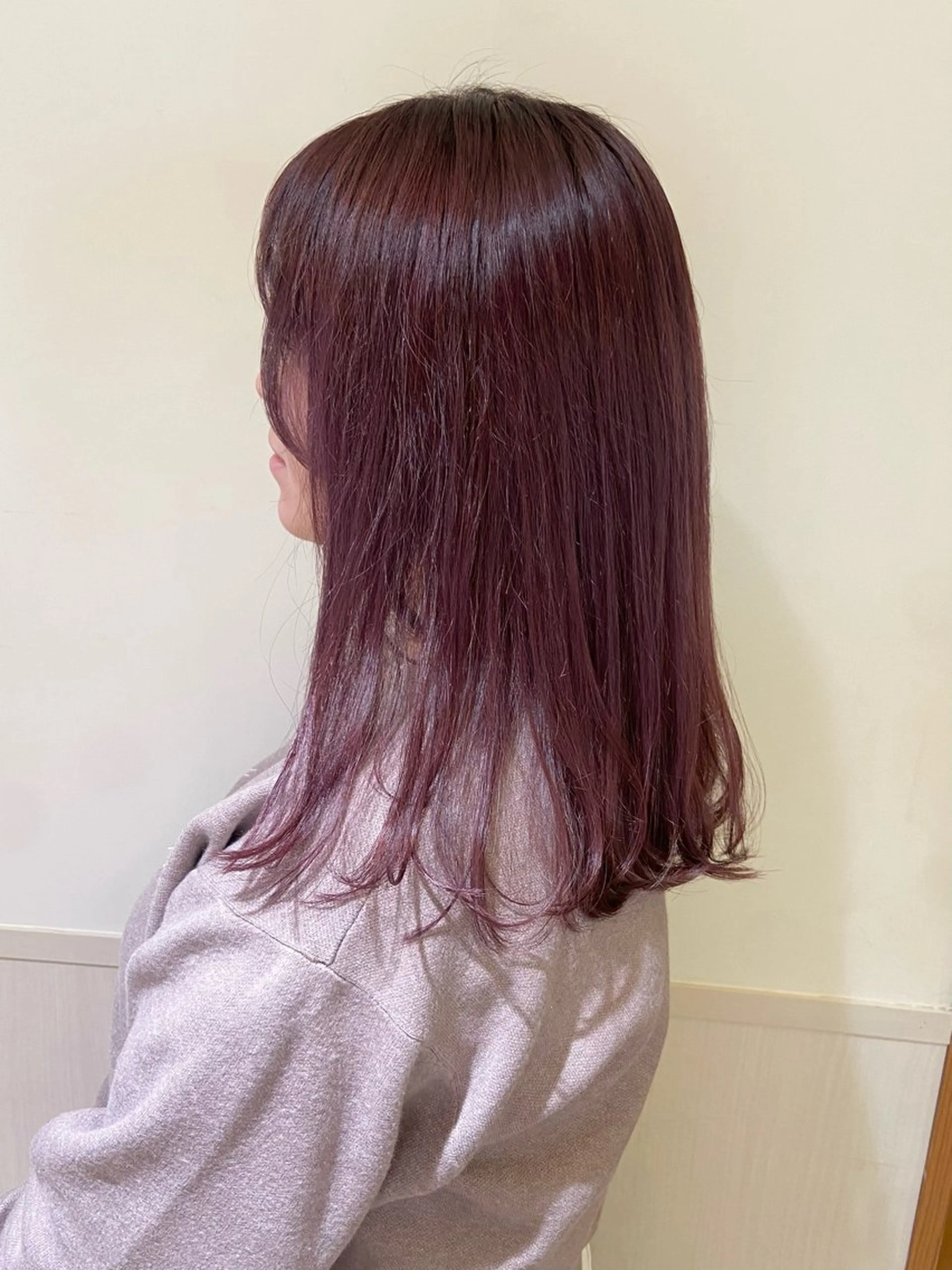 セミロング カラー ヘアカラー トリートメント 🐺ウルフ/レイヤー 似合わせ‎🤍沙羅のヘアスタイル