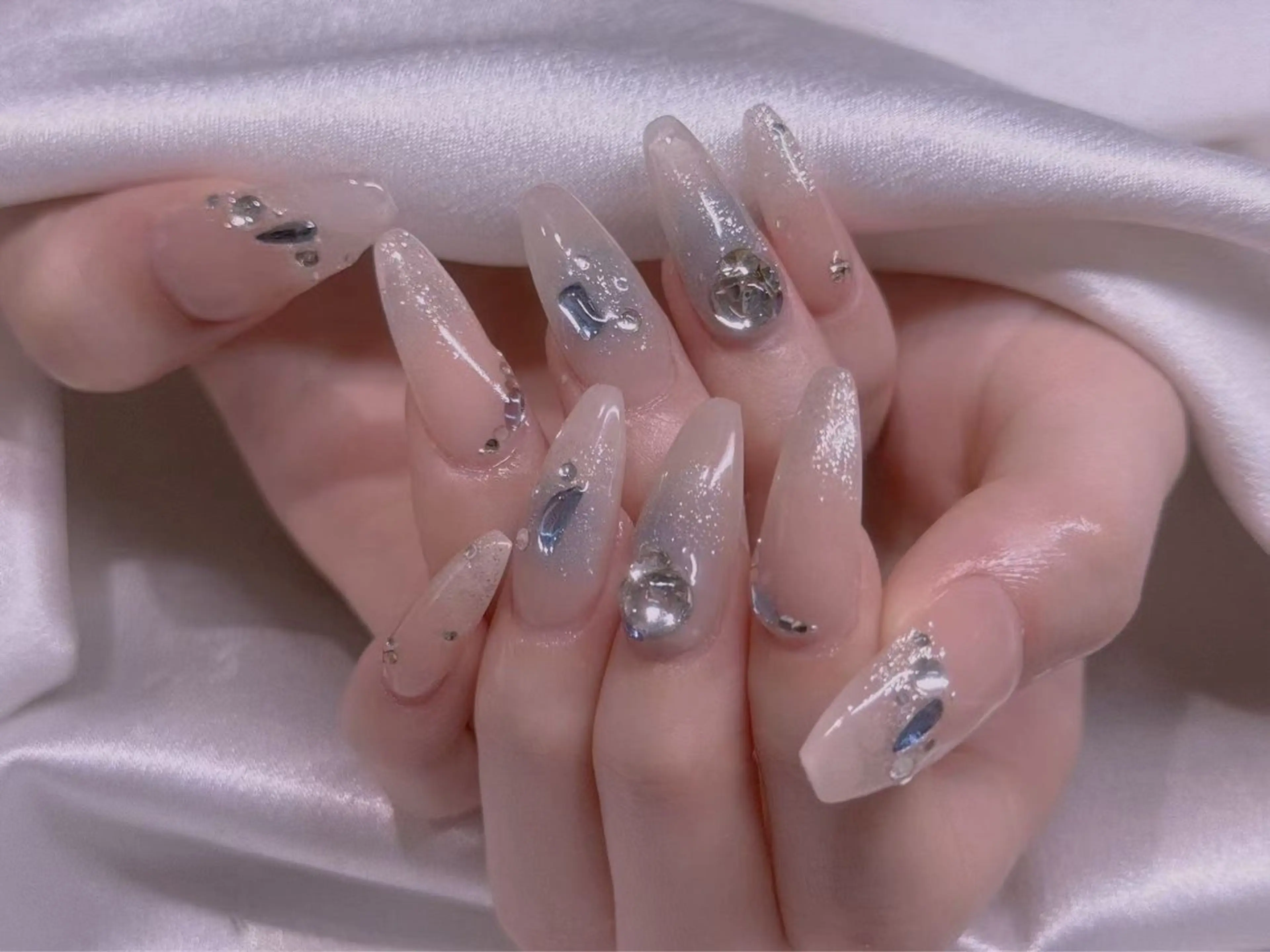 ネイル M2ネイルサロン【長さ出し&フィルイン導入店】所属・長さ出し専門店 RIRIのネイルデザイン