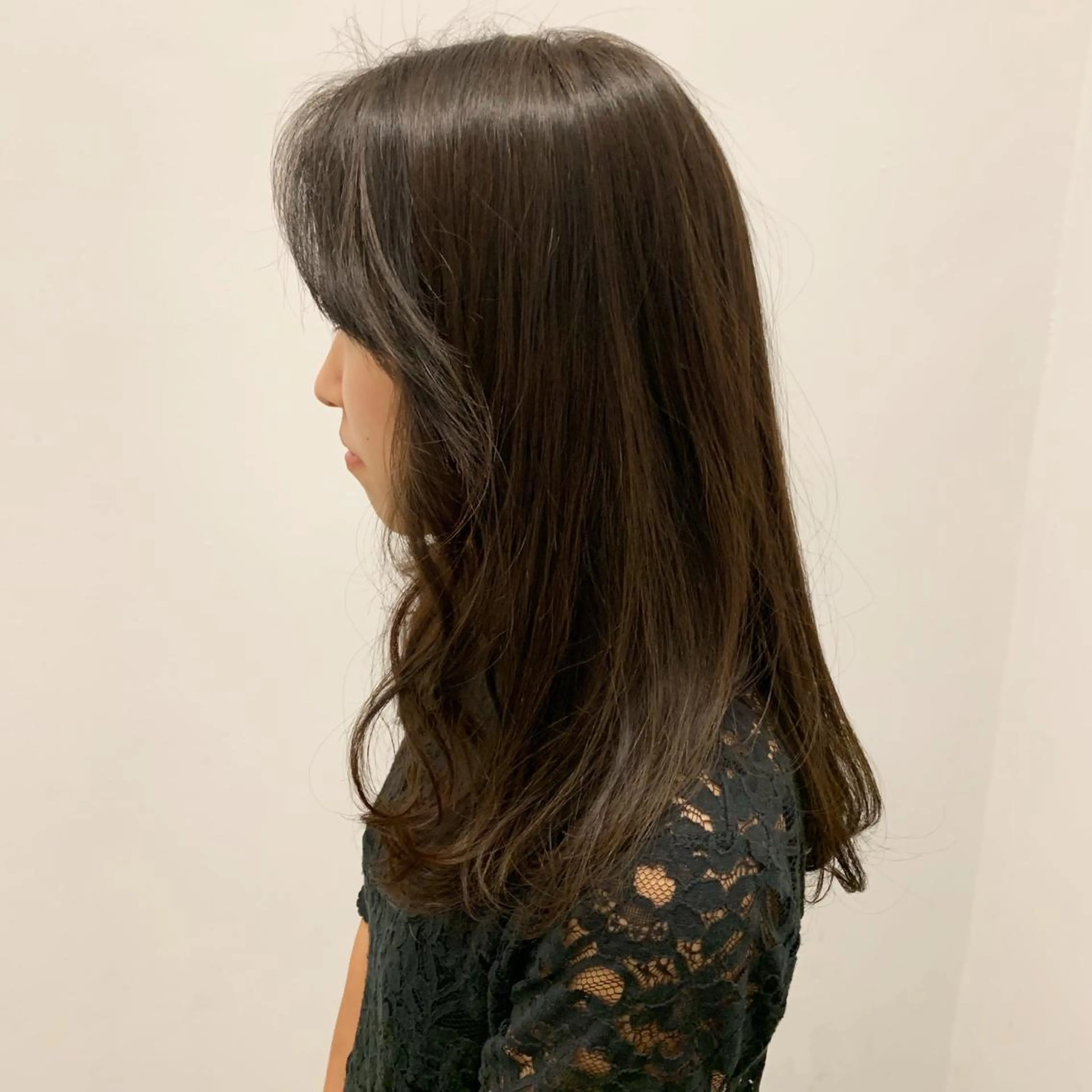 ロング カラー 透明感カラー カット ヘアカラー トリートメント 縮毛/ショート/ ボブ/レイヤー/小原のヘアスタイル