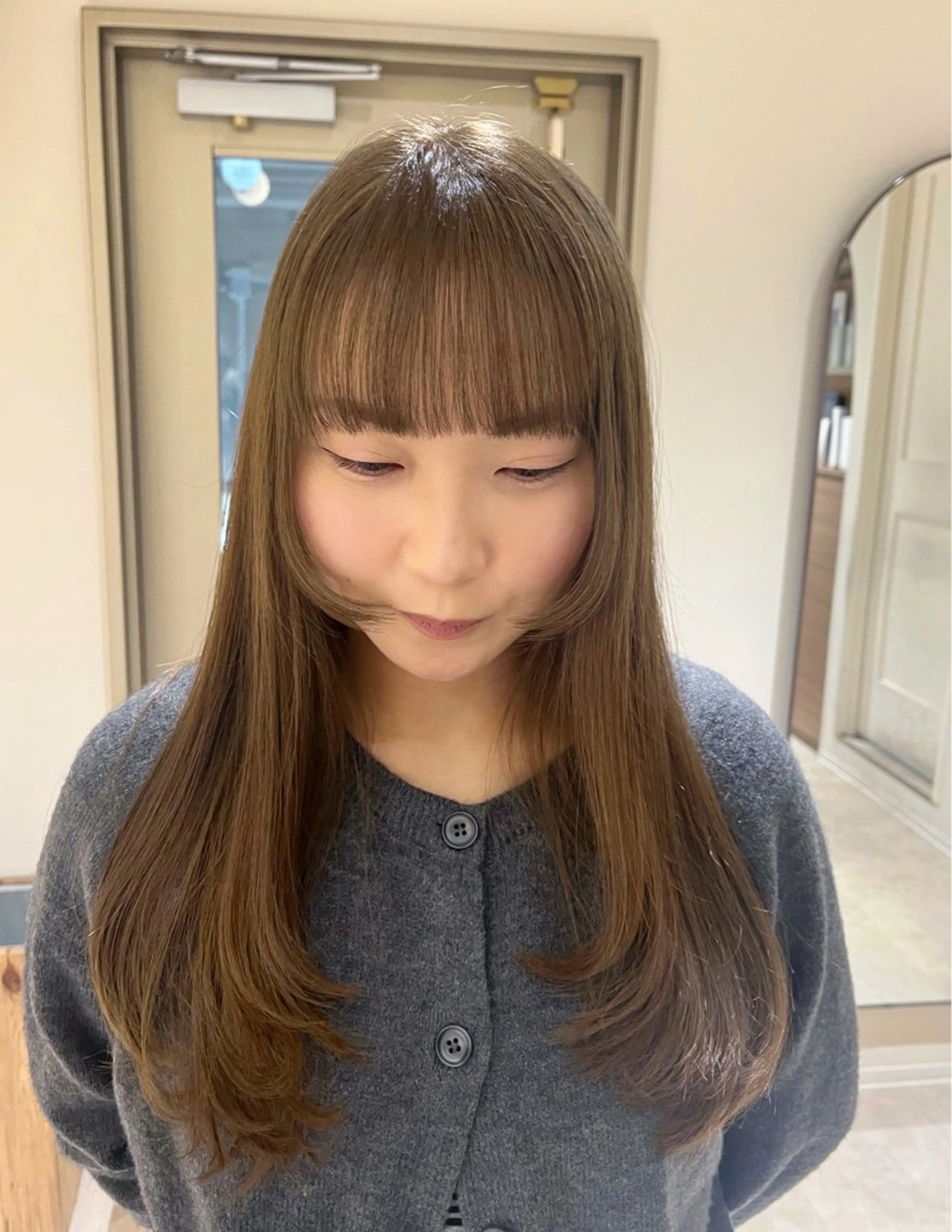 ロング カラー ベージュカラー ブリーチ ダブルカラー ブリーチなしカラー レイヤーカット カット ヘアカラー トリートメント KANO🌷 艶カラーのヘアスタイル