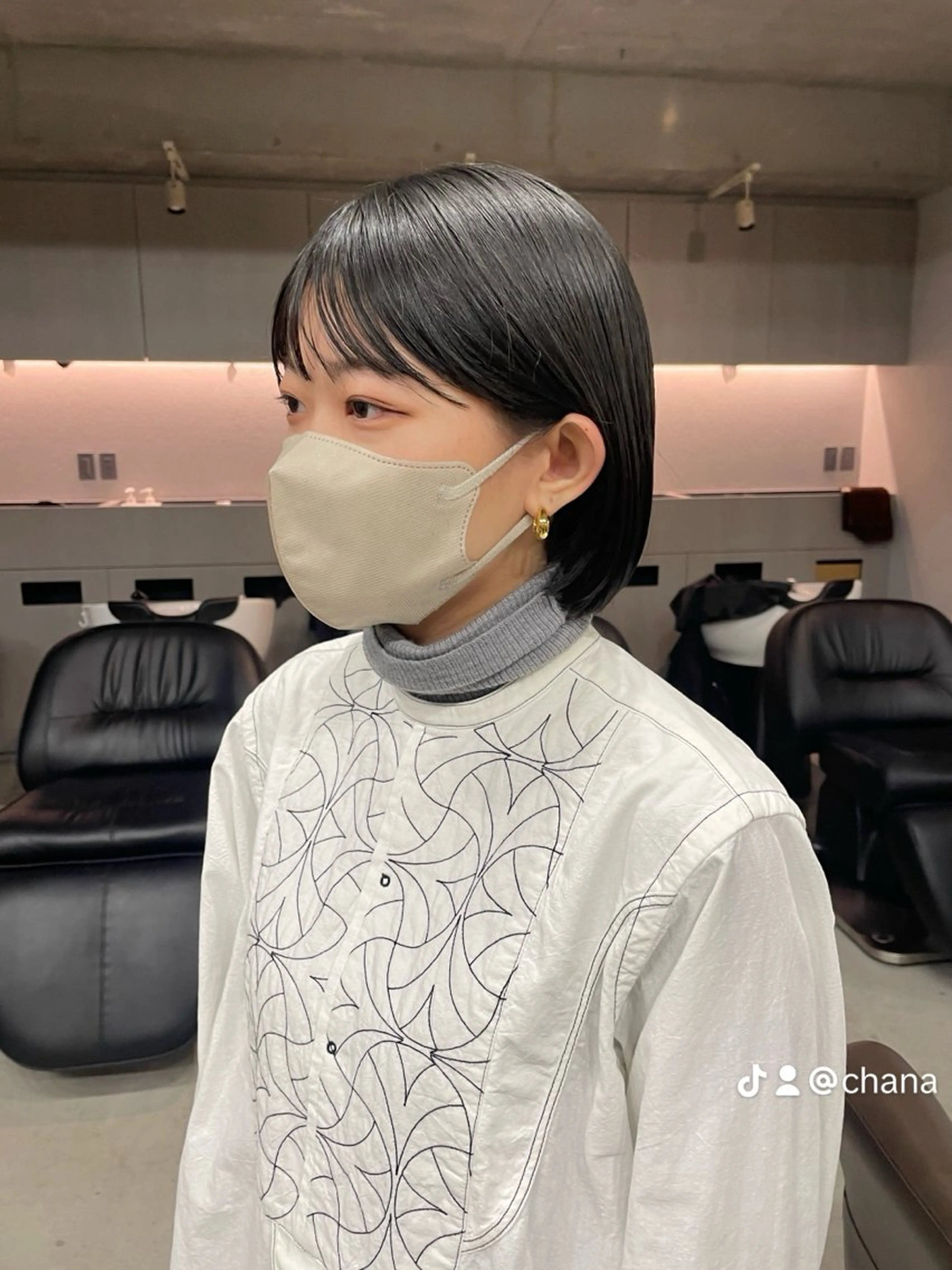 ミディアム カラー カット ヘアカラー トリートメント 表参道/髪質改善・ 透明感 colorのヘアスタイル