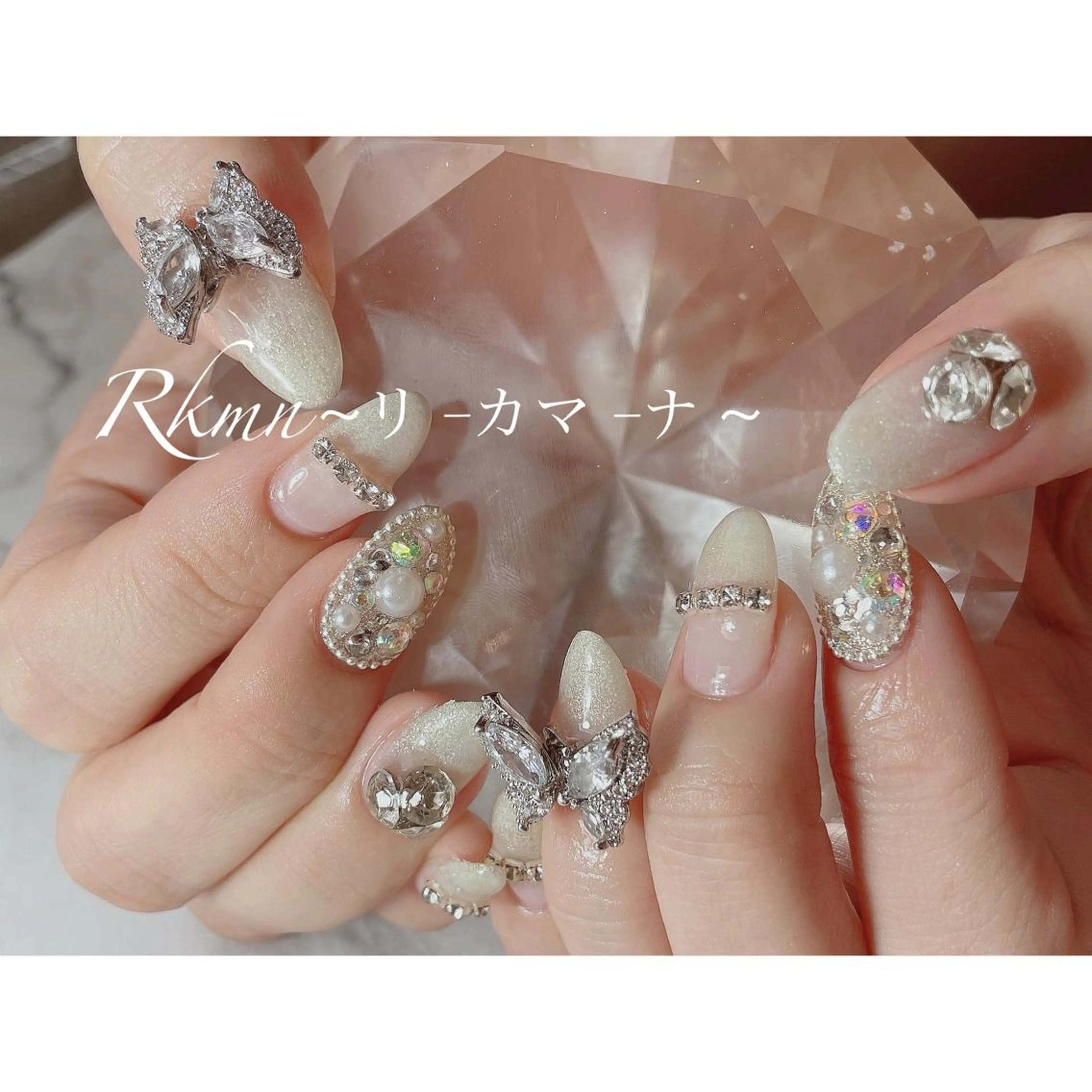 ネイル アートネイル 春ネイル ホワイト ハンドネイル フットネイル ハンドケア Rkmn ~リ-カマ-ナ~のネイルデザイン