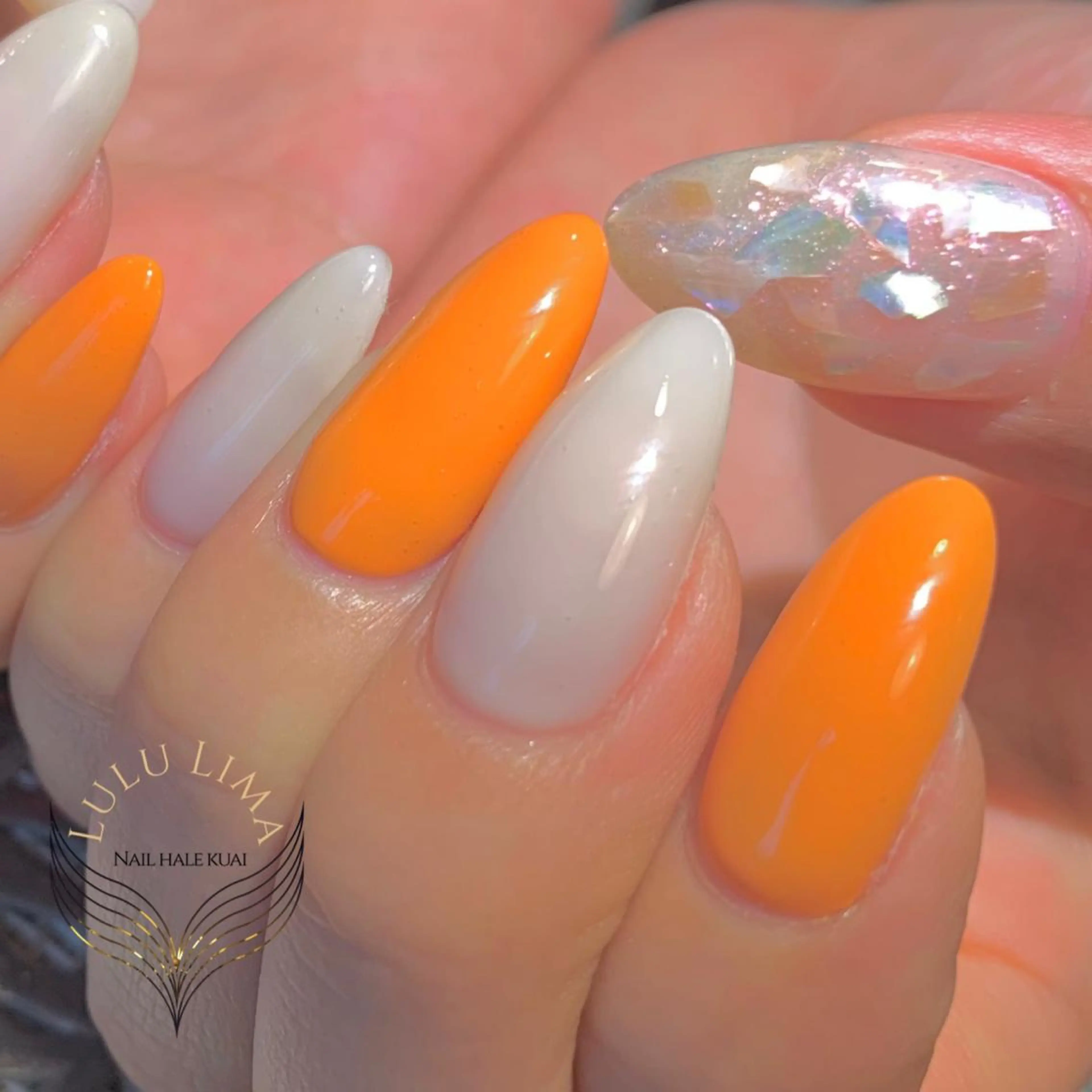 ネイル オレンジ ハンドネイル ハンドケア LULU LIMAのネイルデザイン