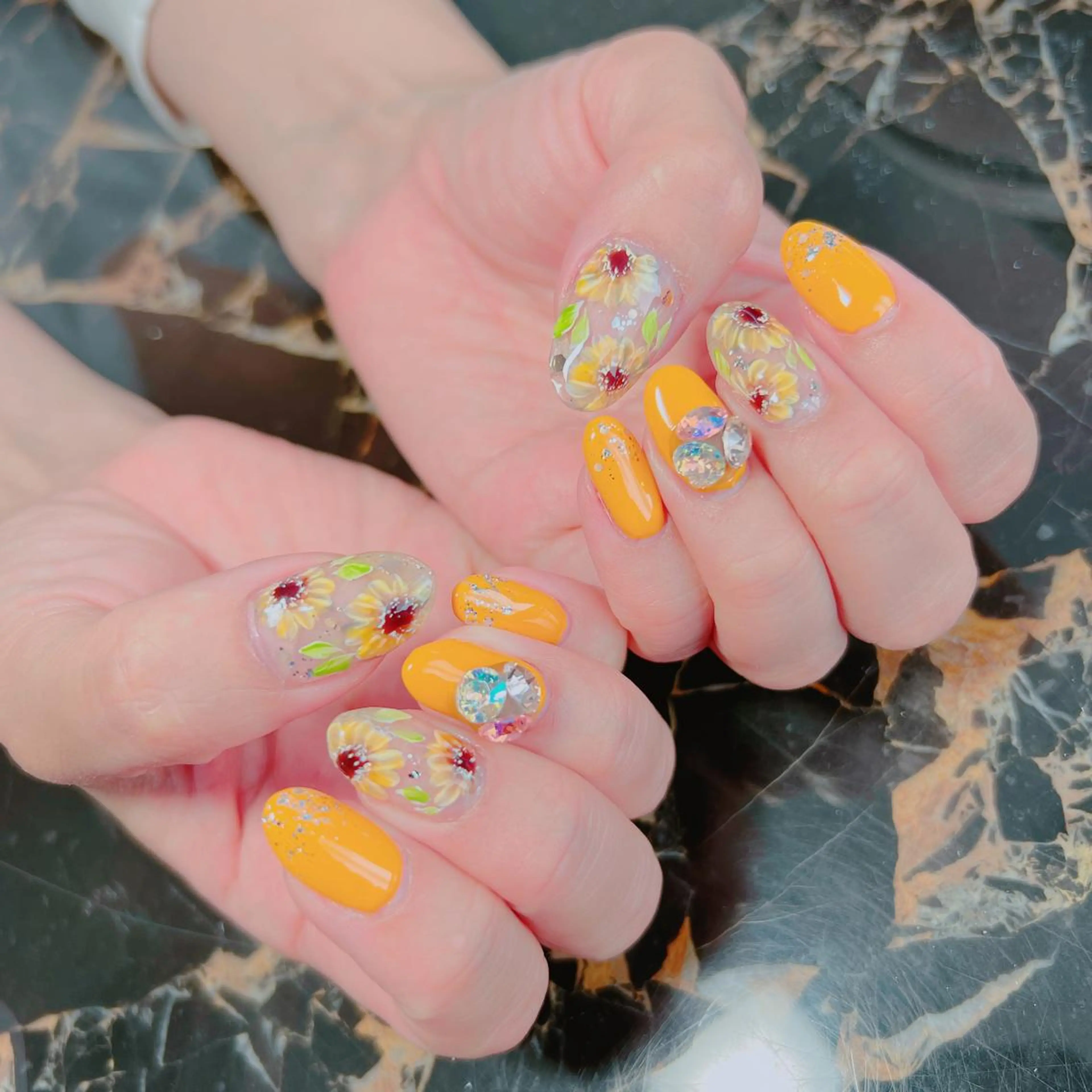 ネイル 夏ネイル ハンドネイル たきぐち みちこのネイルデザイン