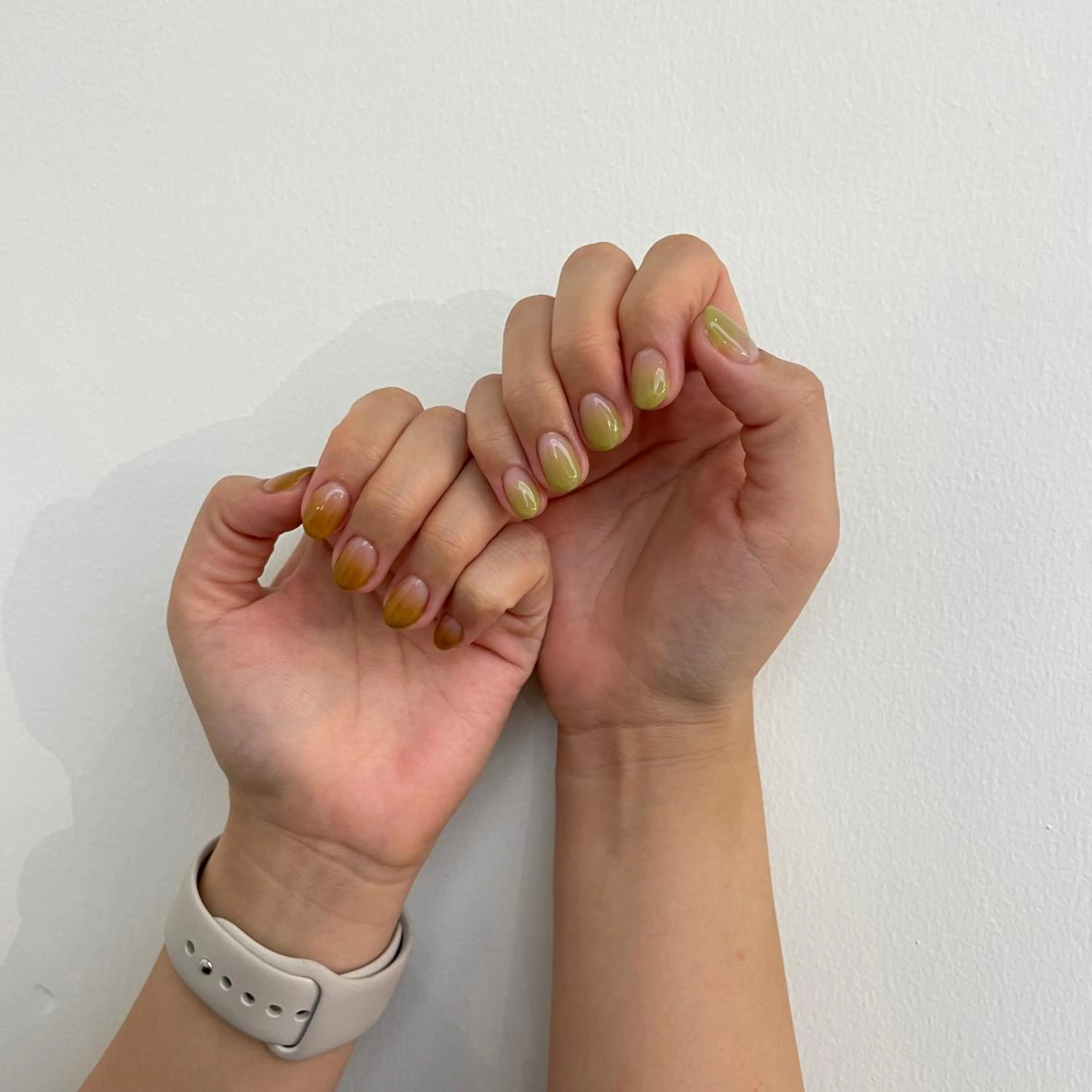 ネイル ブラウン グリーン mignon by CHERIM A.tのマツエク・マツパデザイン