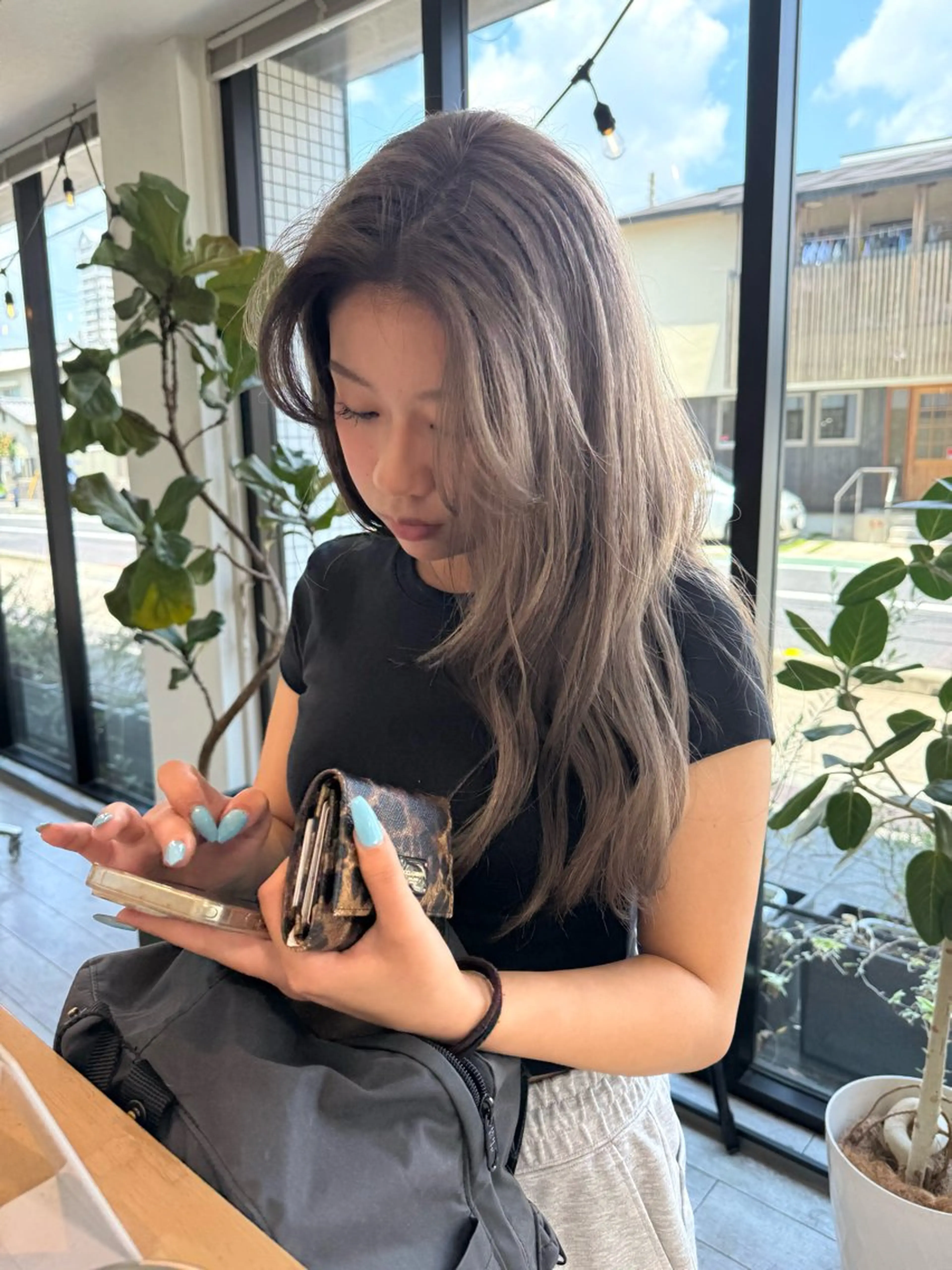 カラー グレージュ KON所属・KON /nozomiのヘアスタイル