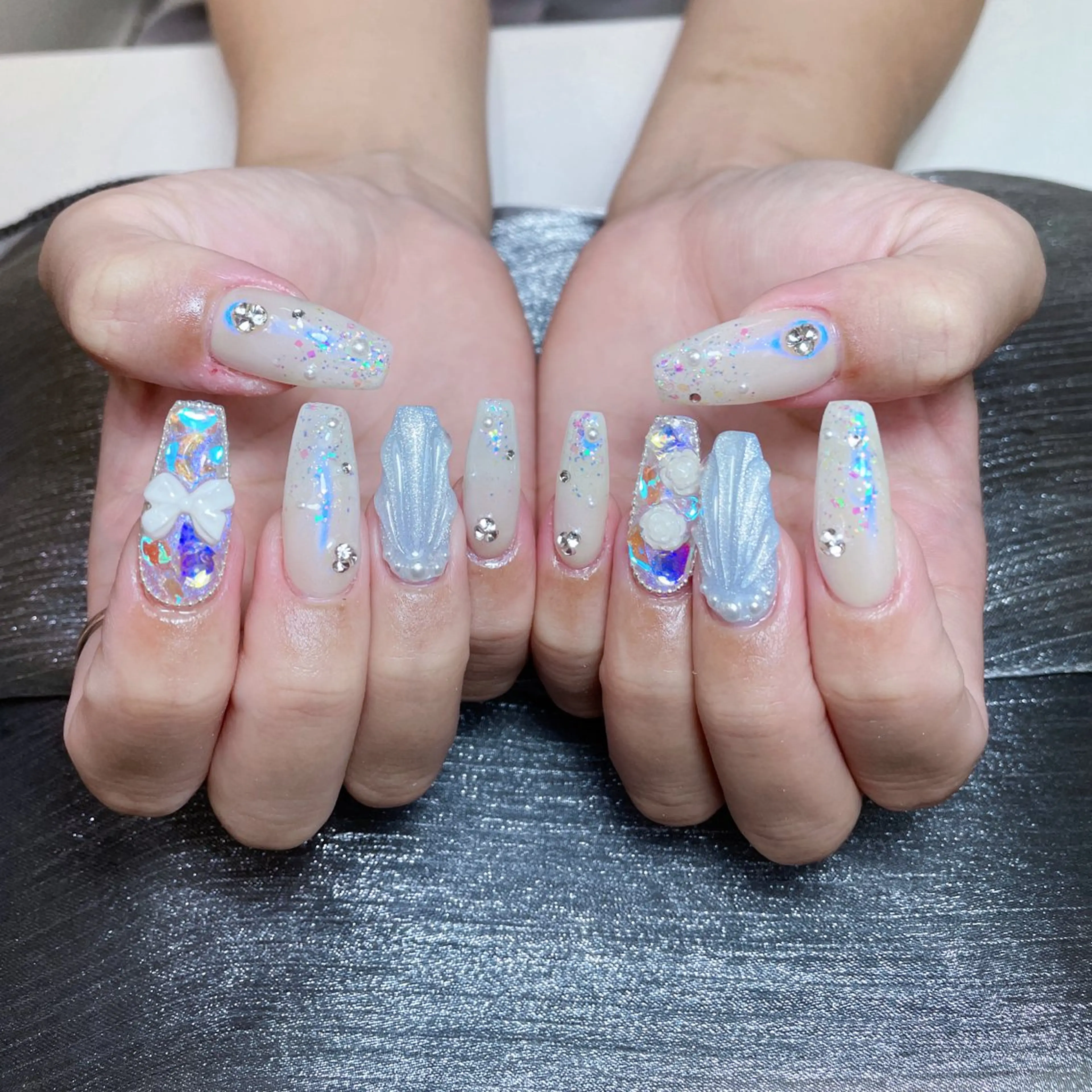 ネイル オーロラネイル キラキラネイル 大理石ネイル(マーブル) スカルプネイル 春ネイル ハンドネイル NailPrincess所属・princess スカルプ専門店のネイルデザイン