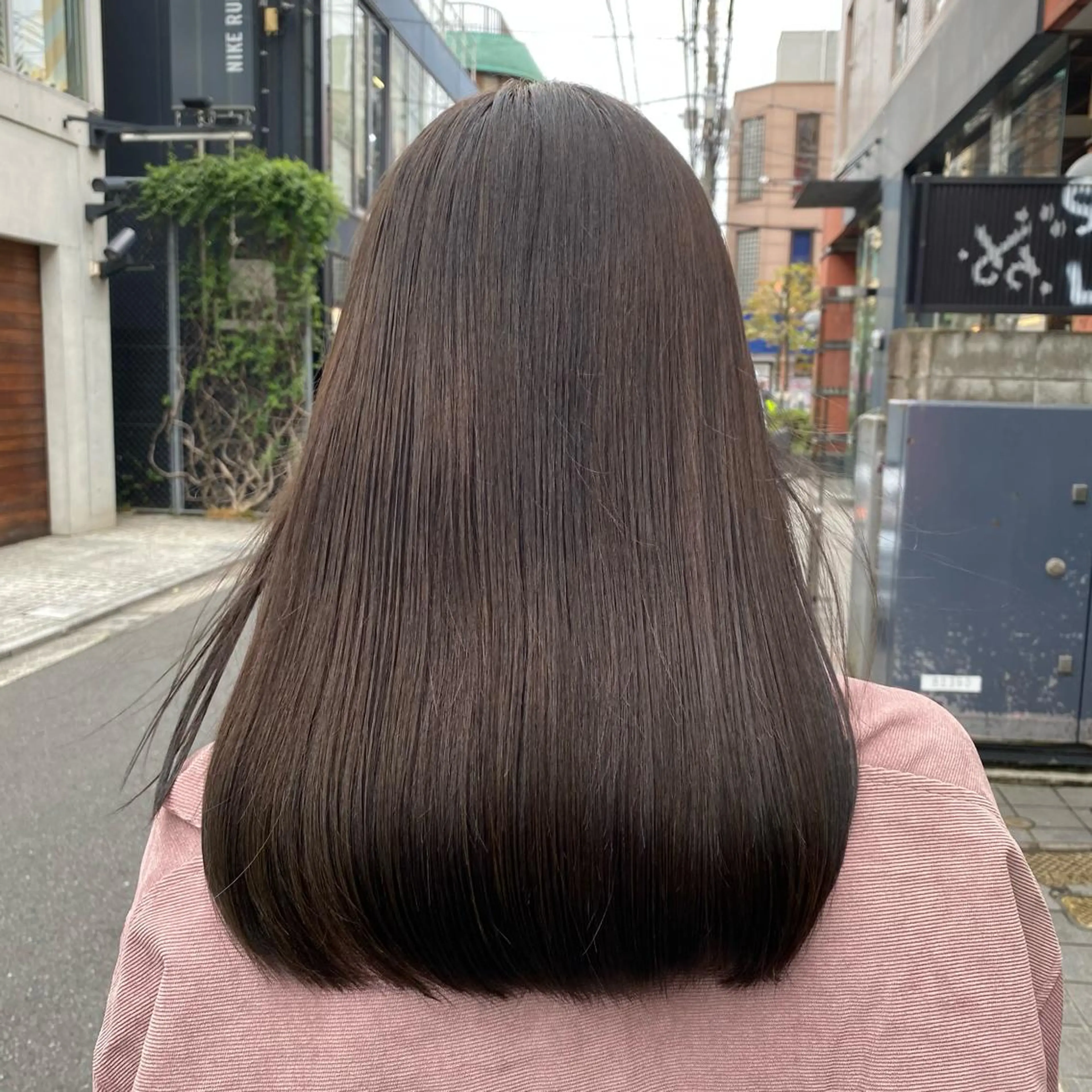 セミロング カラー かりん 🤍のヘアスタイル