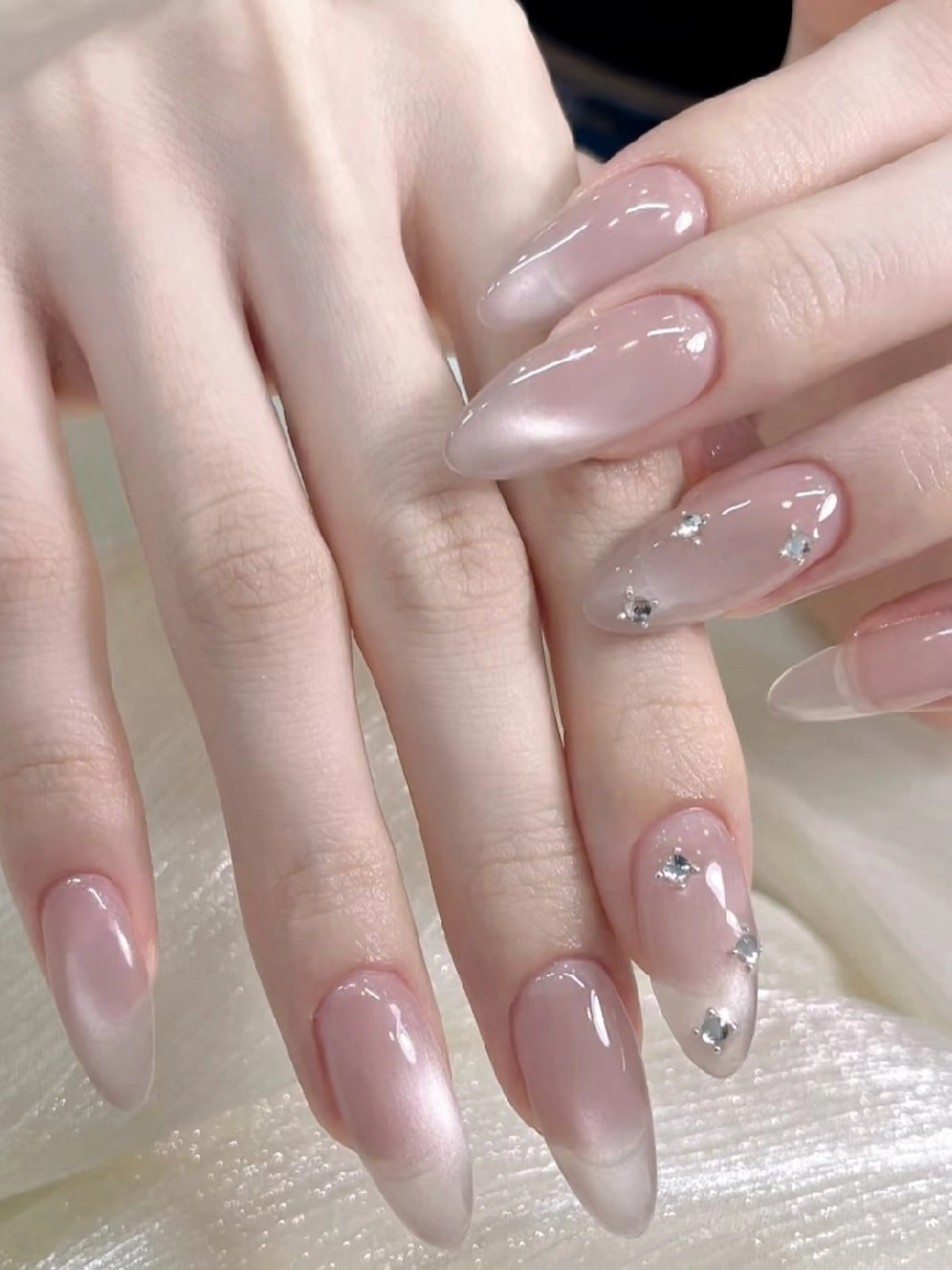 ネイル ハンドネイル ネイリストゆか💅 長さだし、深爪矯正のネイルデザイン