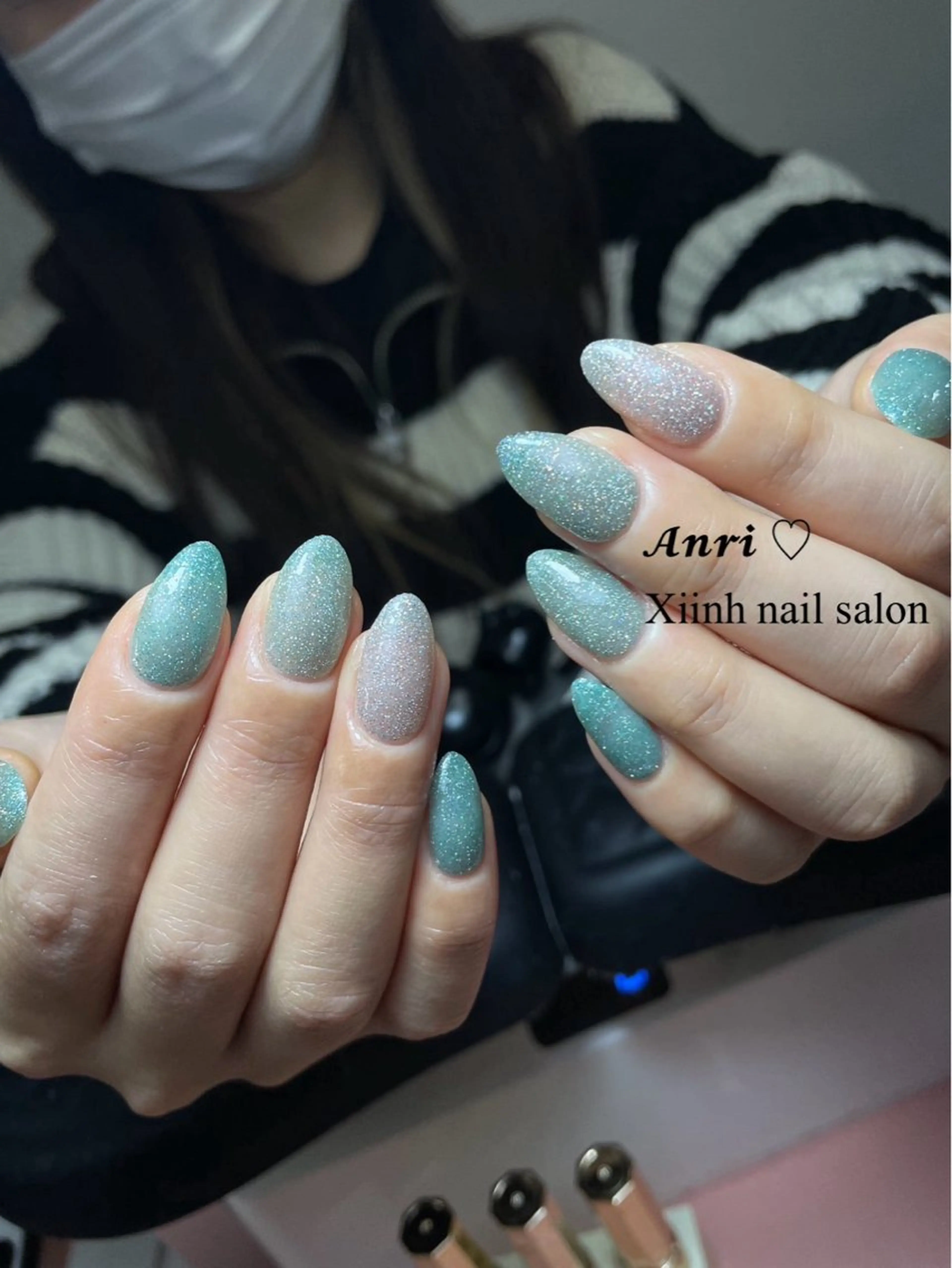 ネイル チークネイル 長さ出し フットネイル ジェルネイル 卒業式 𝓐𝓷𝓻𝓲 XiinhNailのネイルデザイン