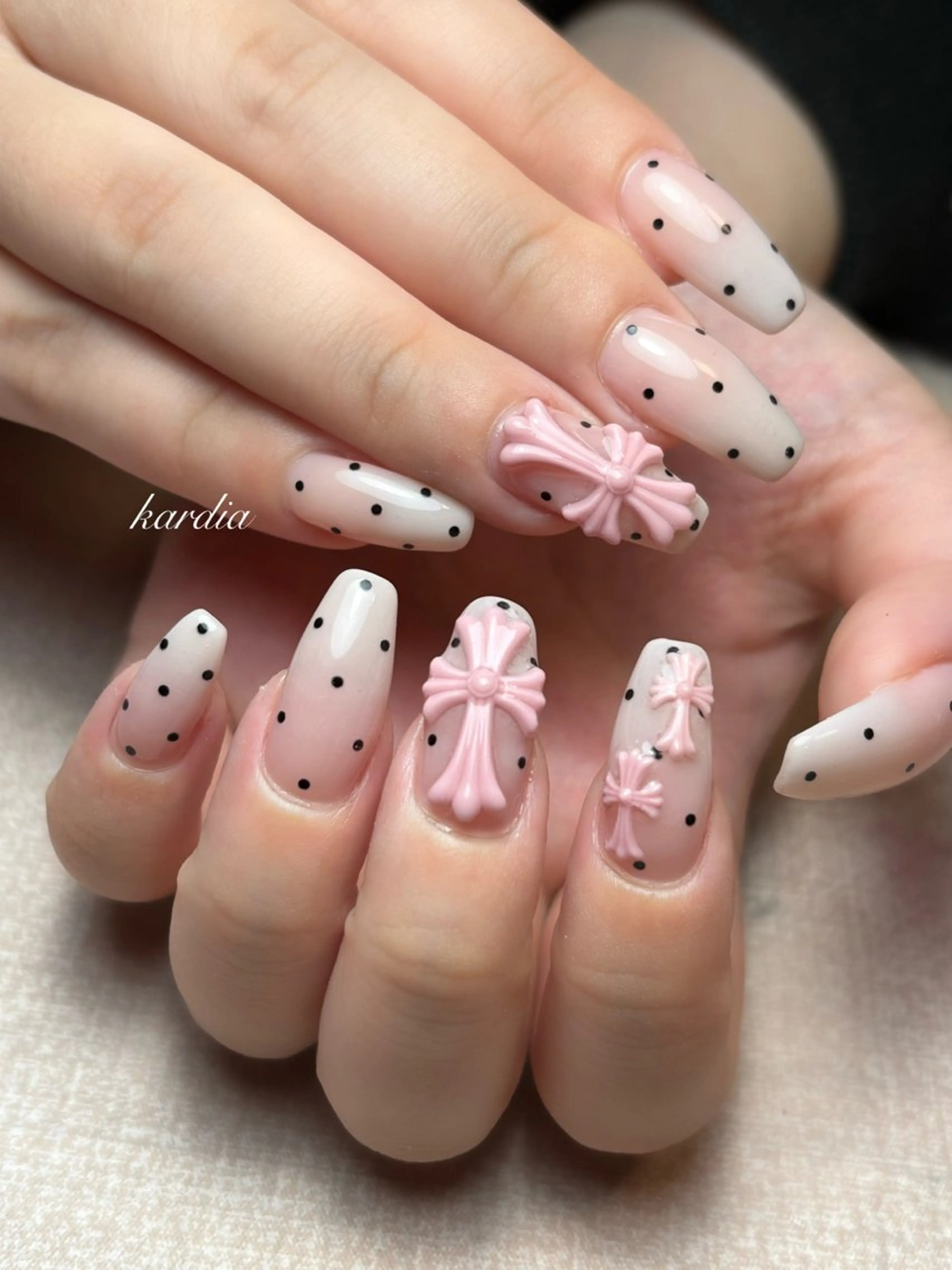 ネイル ハンドネイル καρδιά -ｶﾙﾃﾞｨｱ-のネイルデザイン