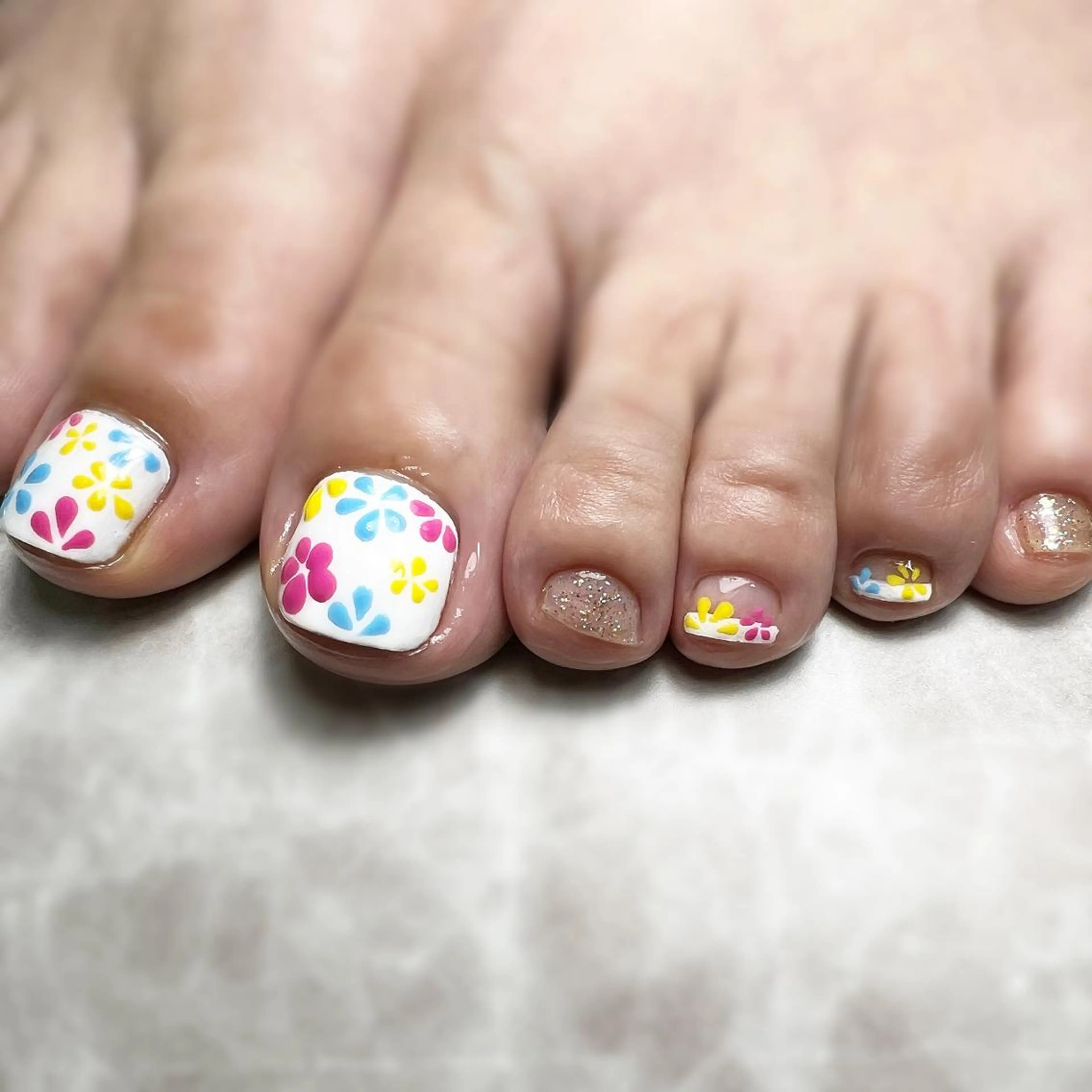 ネイル ハンドネイル フットネイル NAILsalon Laki(ラキ)のネイルデザイン