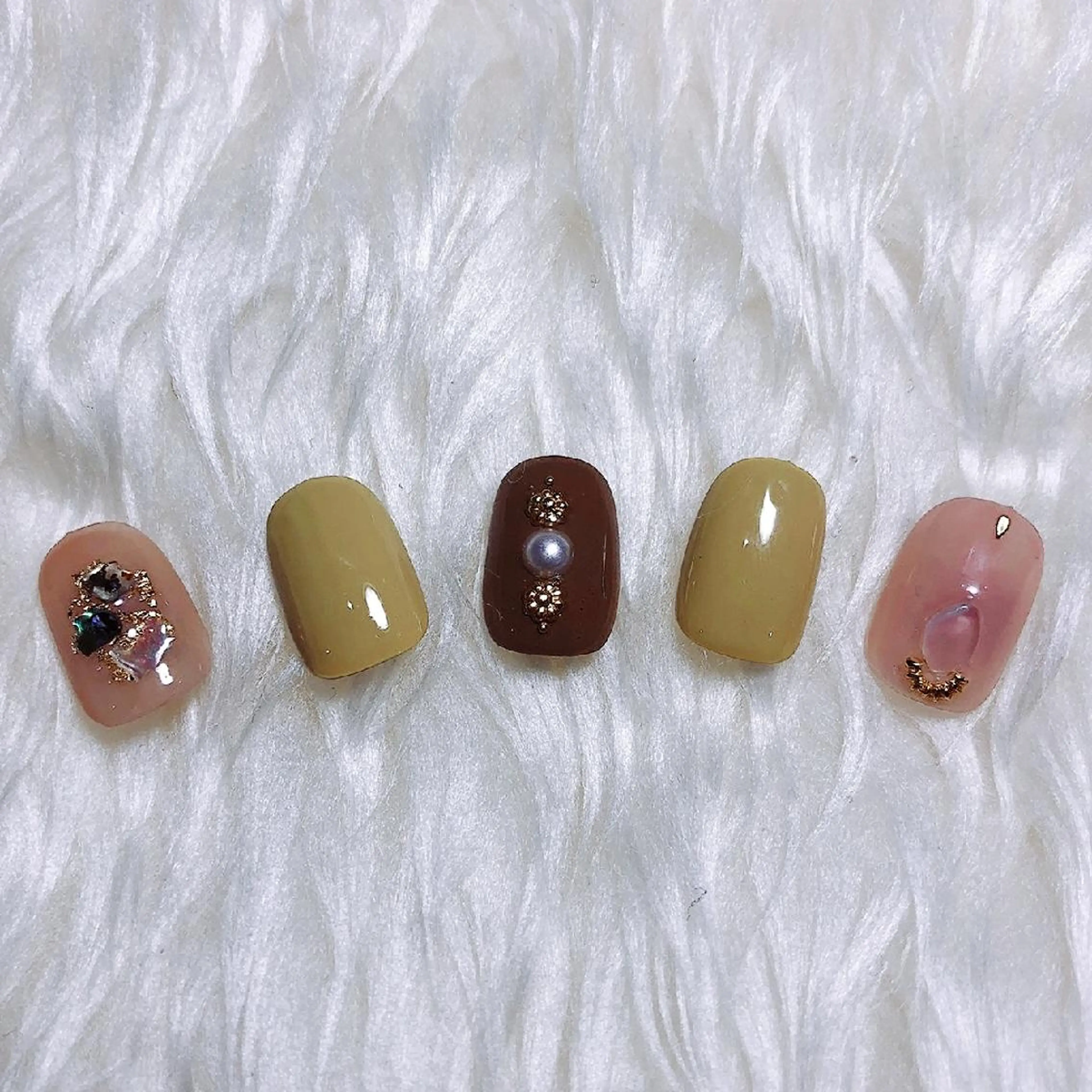ネイル ハンドネイル Nail&eye Belire 新宿のネイルデザイン