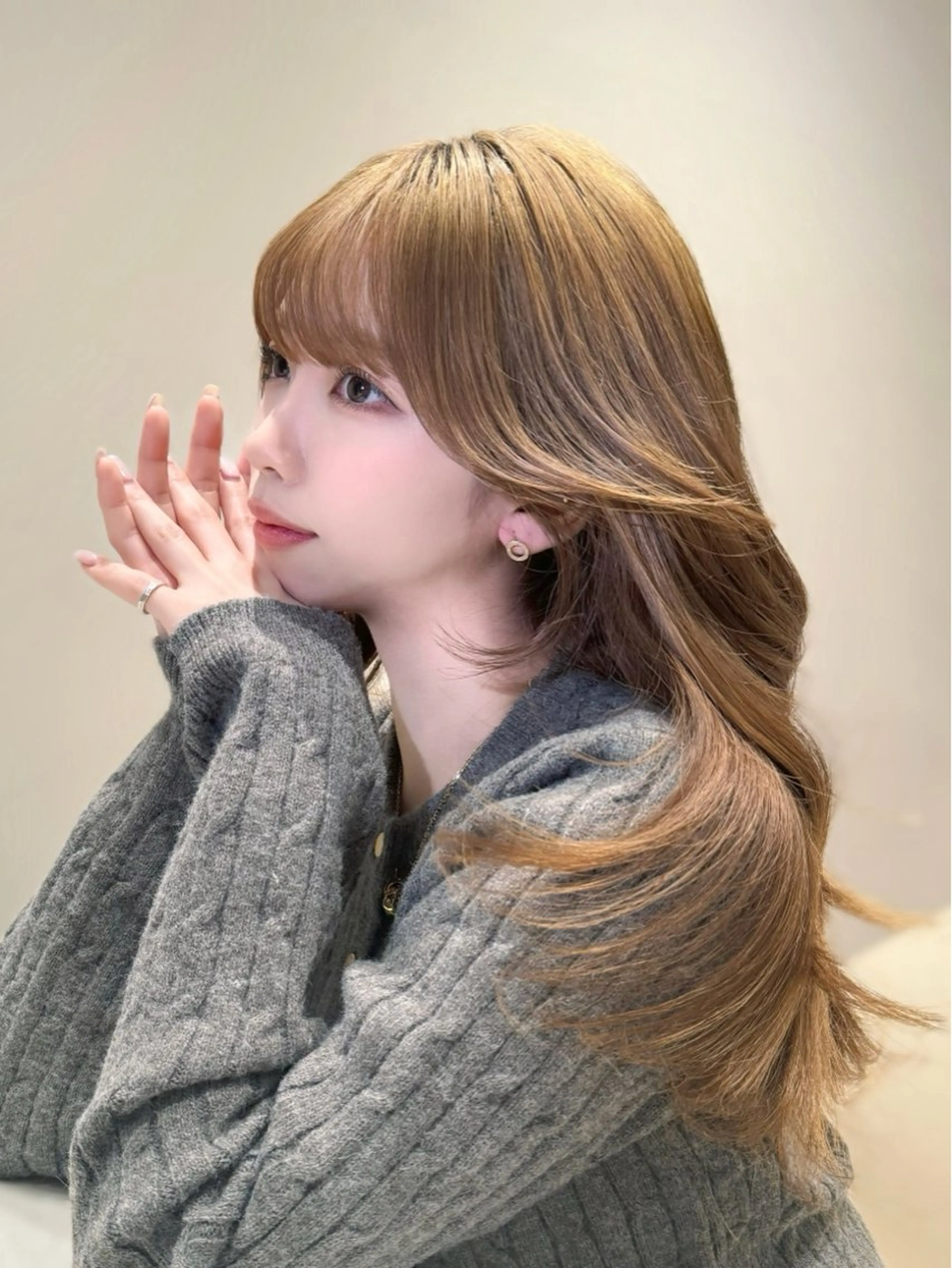 セミロング カラー カット ヘアカラー トリートメント ヘッドスパ ヘアセット 韓国ヘア/レイヤー/ 顔まわり/りょーとのヘアスタイル