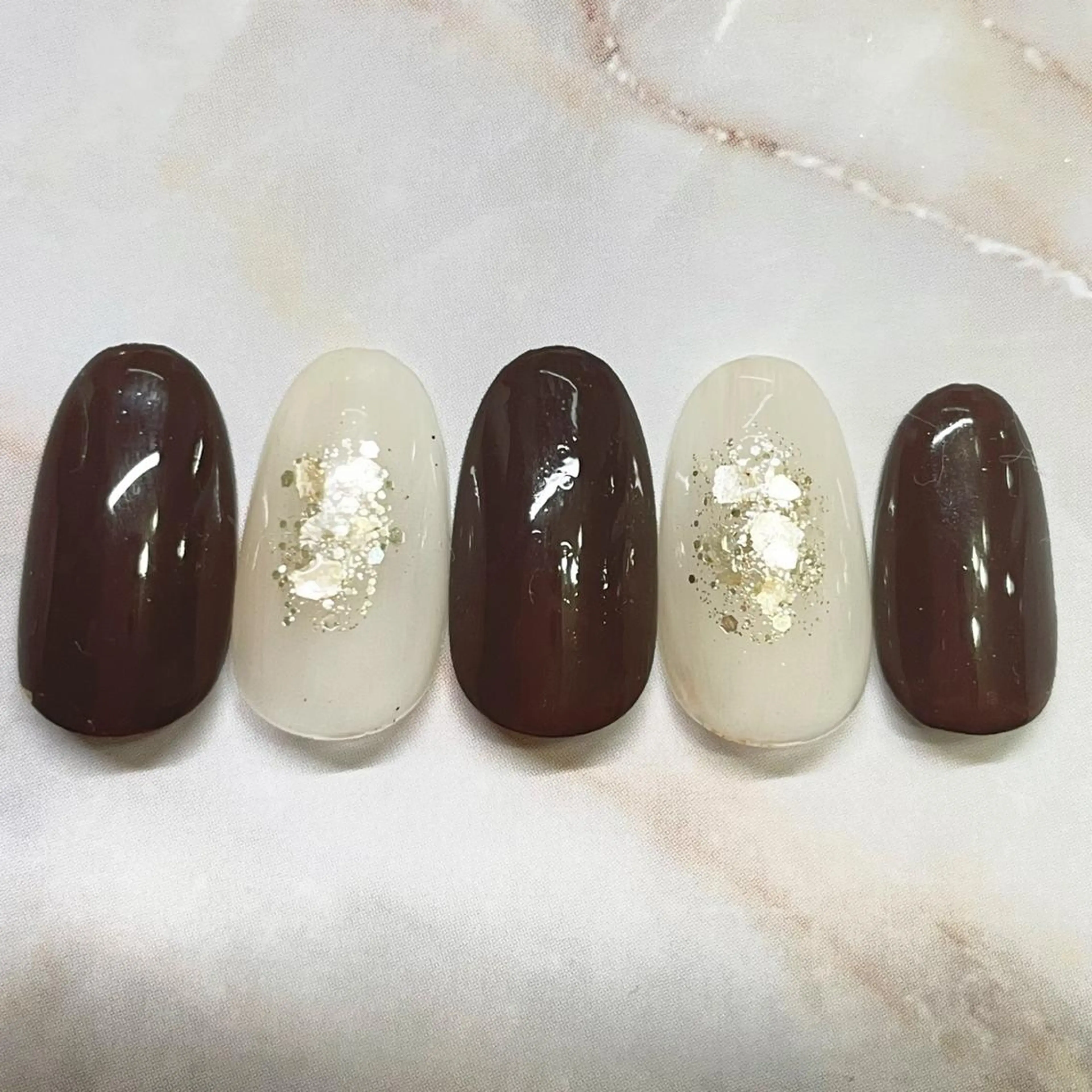 ミディアム Lety total beautyのネイルデザイン