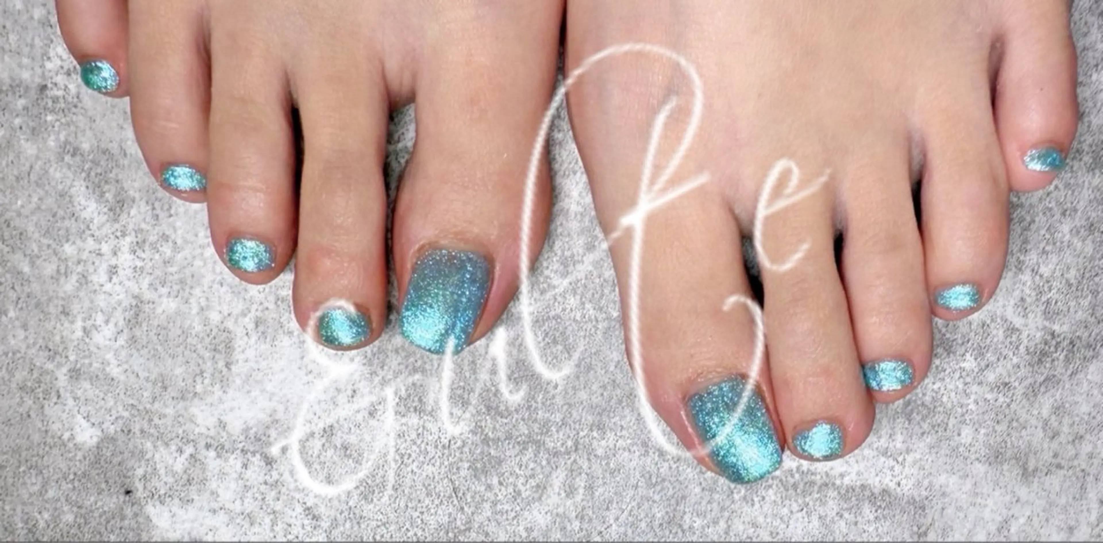 ネイル andulte MAIのネイルデザイン