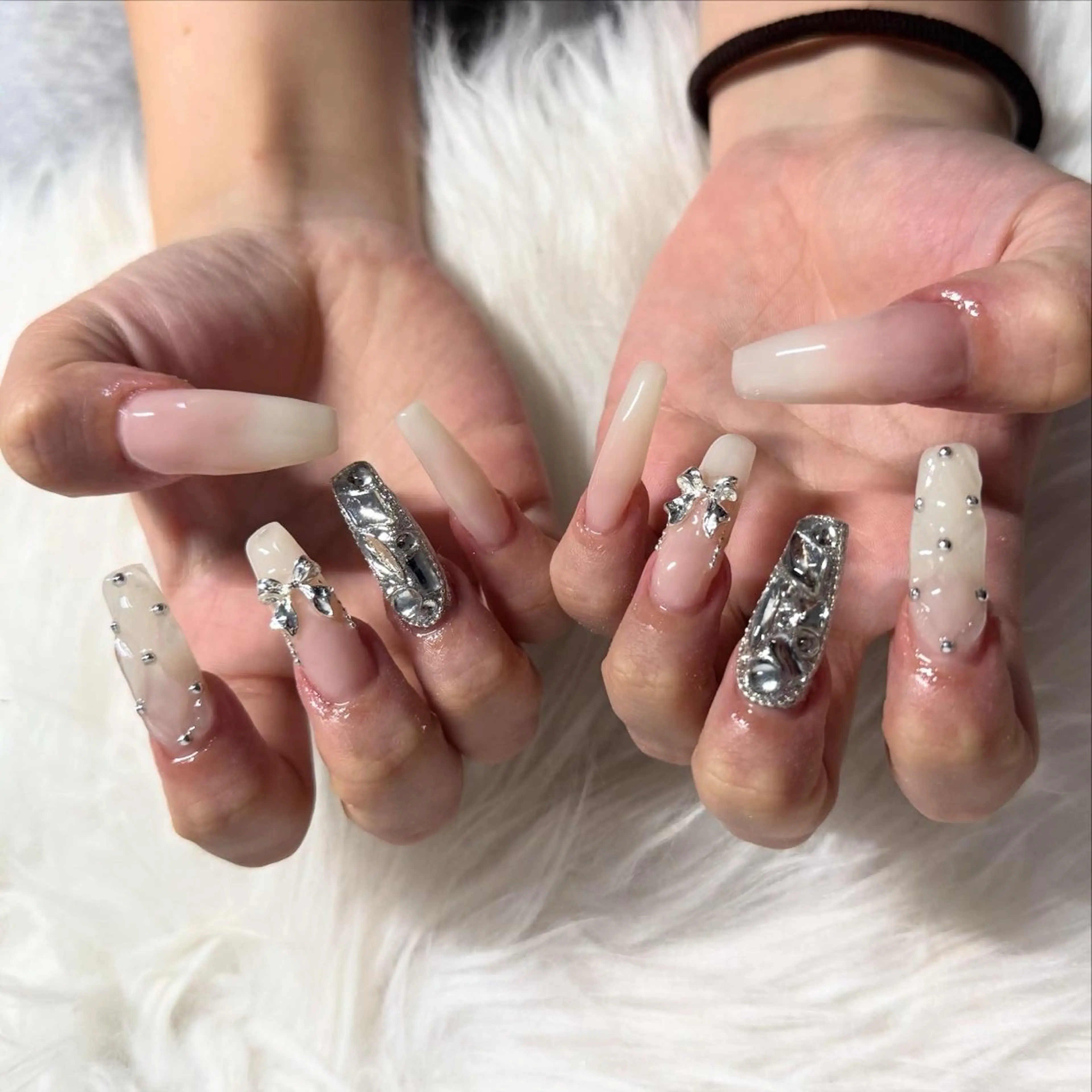 ロング ハンドネイル mao .のネイルデザイン