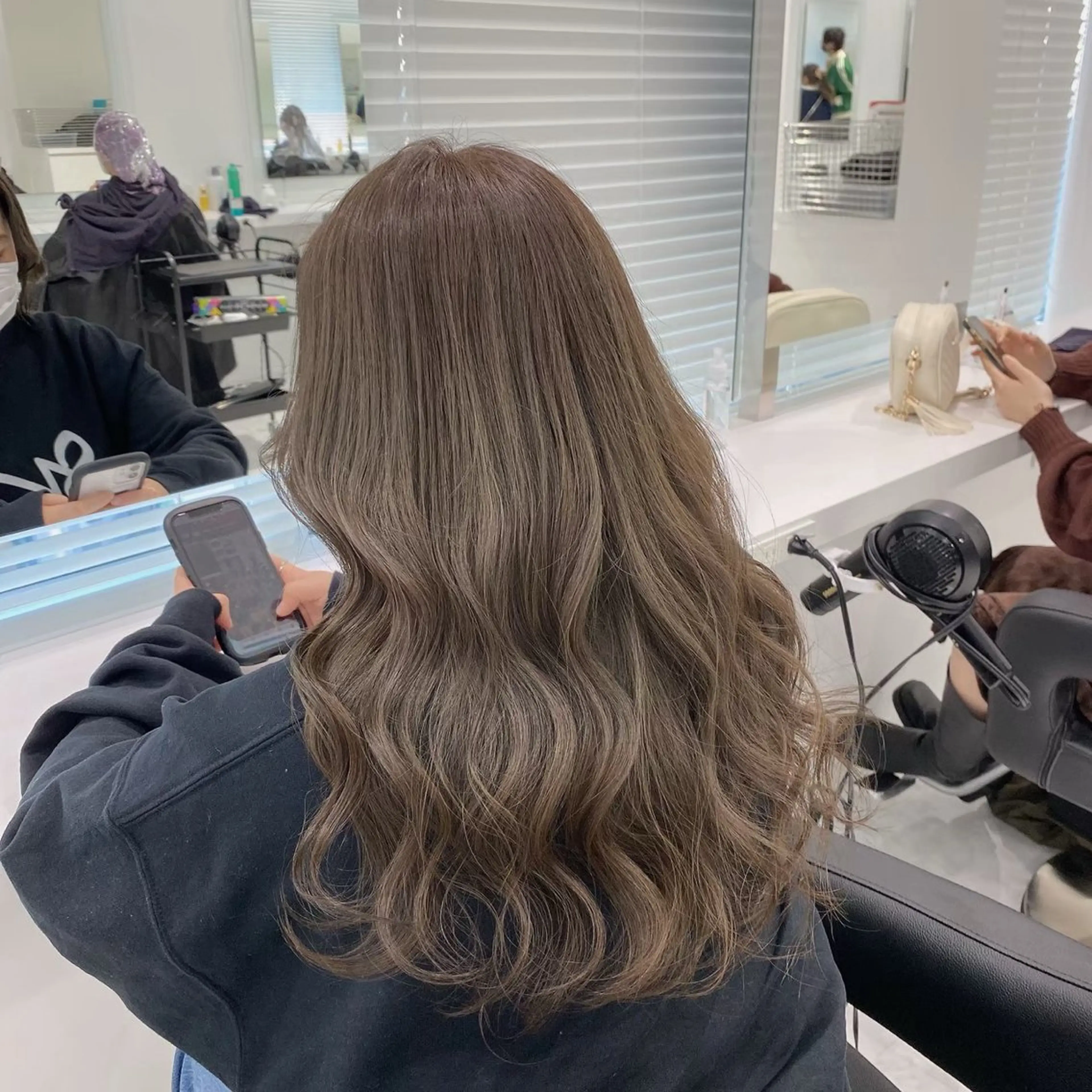 セミロング カラー 🌿透明感赤み消し Keishin🌿のヘアスタイル