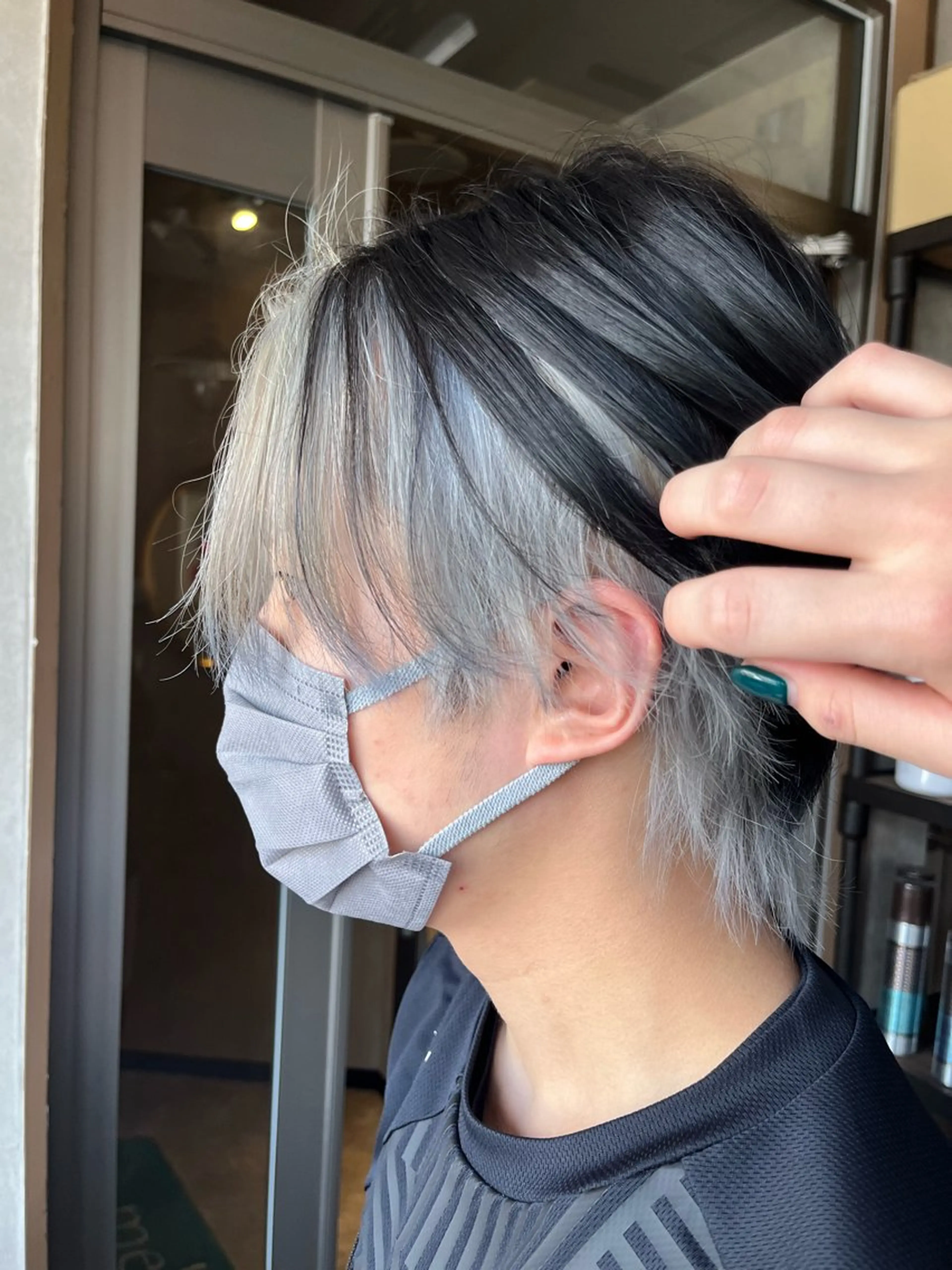 ショート カラー メンズ メンズブリーチ ブリーチ ヘアカラー HAWND hair&life所属・ayane ito / HAWNDのヘアスタイル