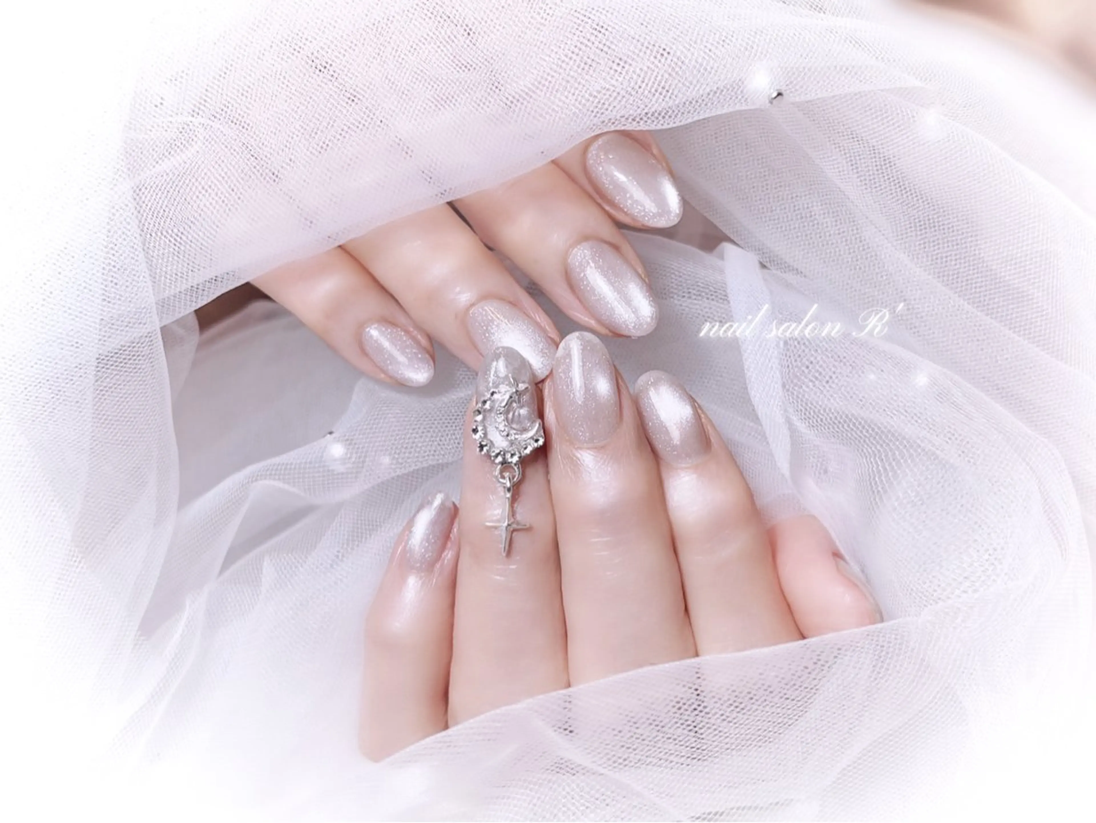 ネイル nailsalon R’のネイルデザイン