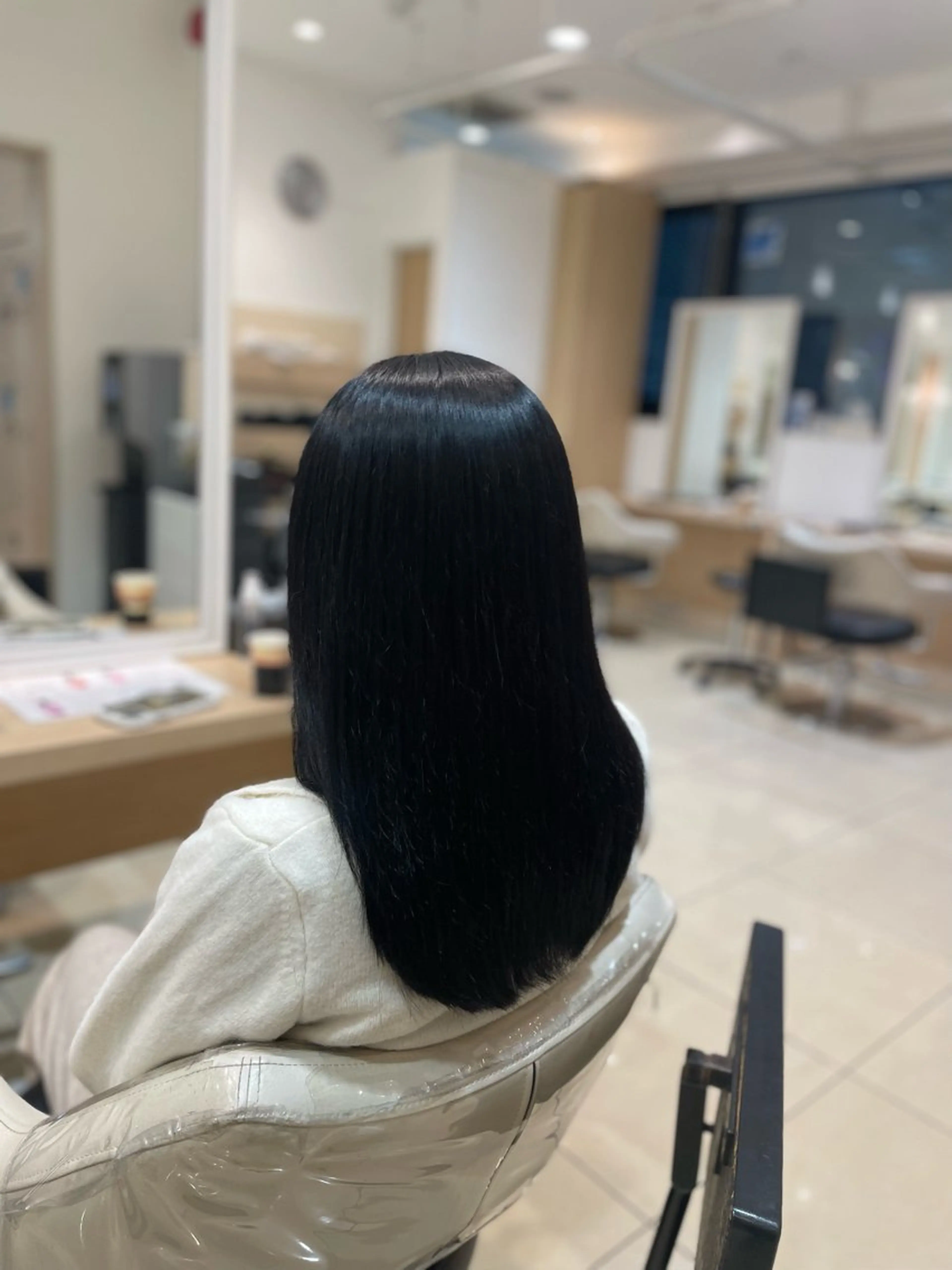 ロング カラー ✩𝐴𝑠ℎ 中目黒 浦野 遥‎✩*｡のヘアスタイル