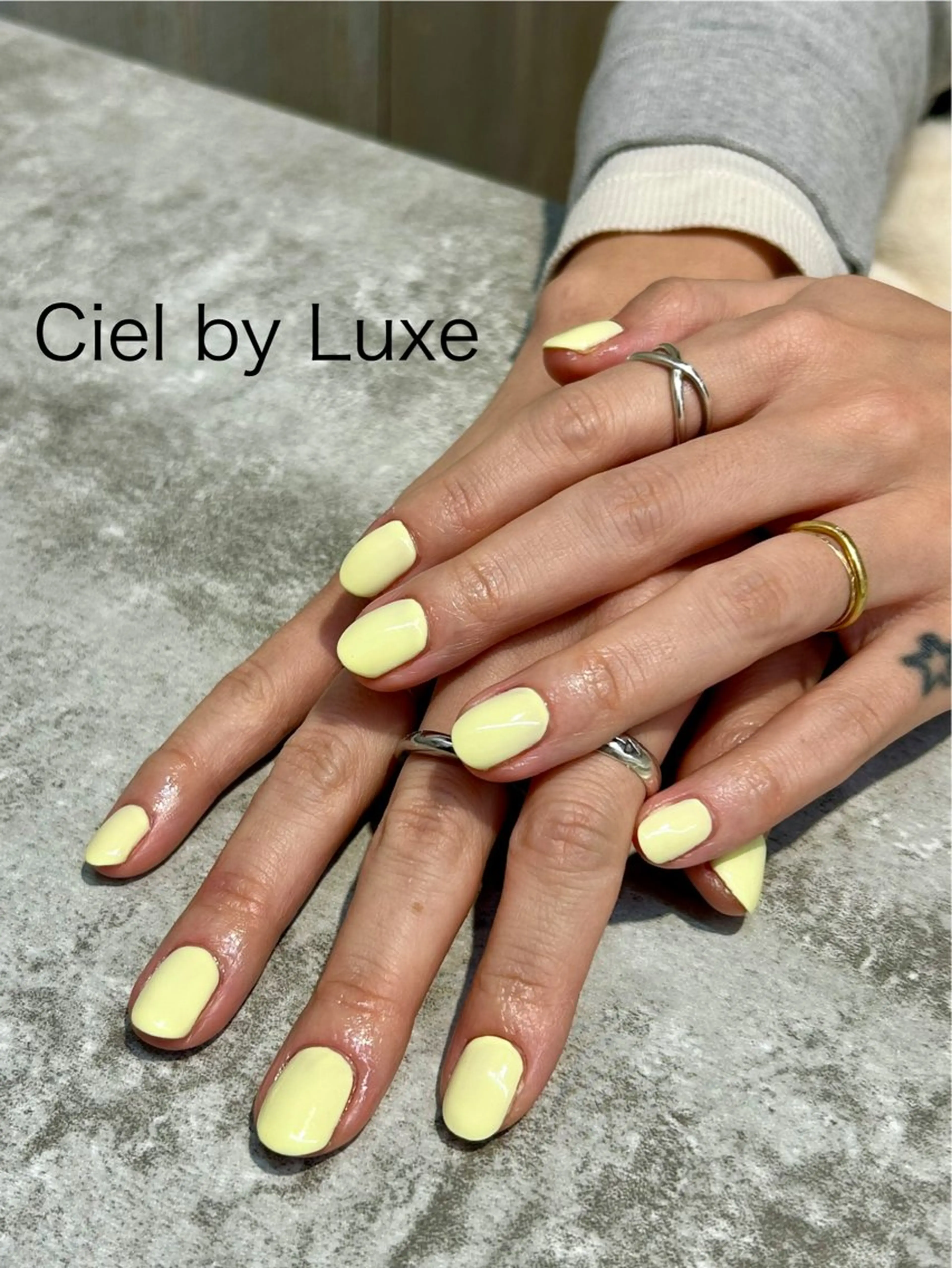 ネイル ワンカラーネイル 春ネイル CielbyLuxe manamiのネイルデザイン