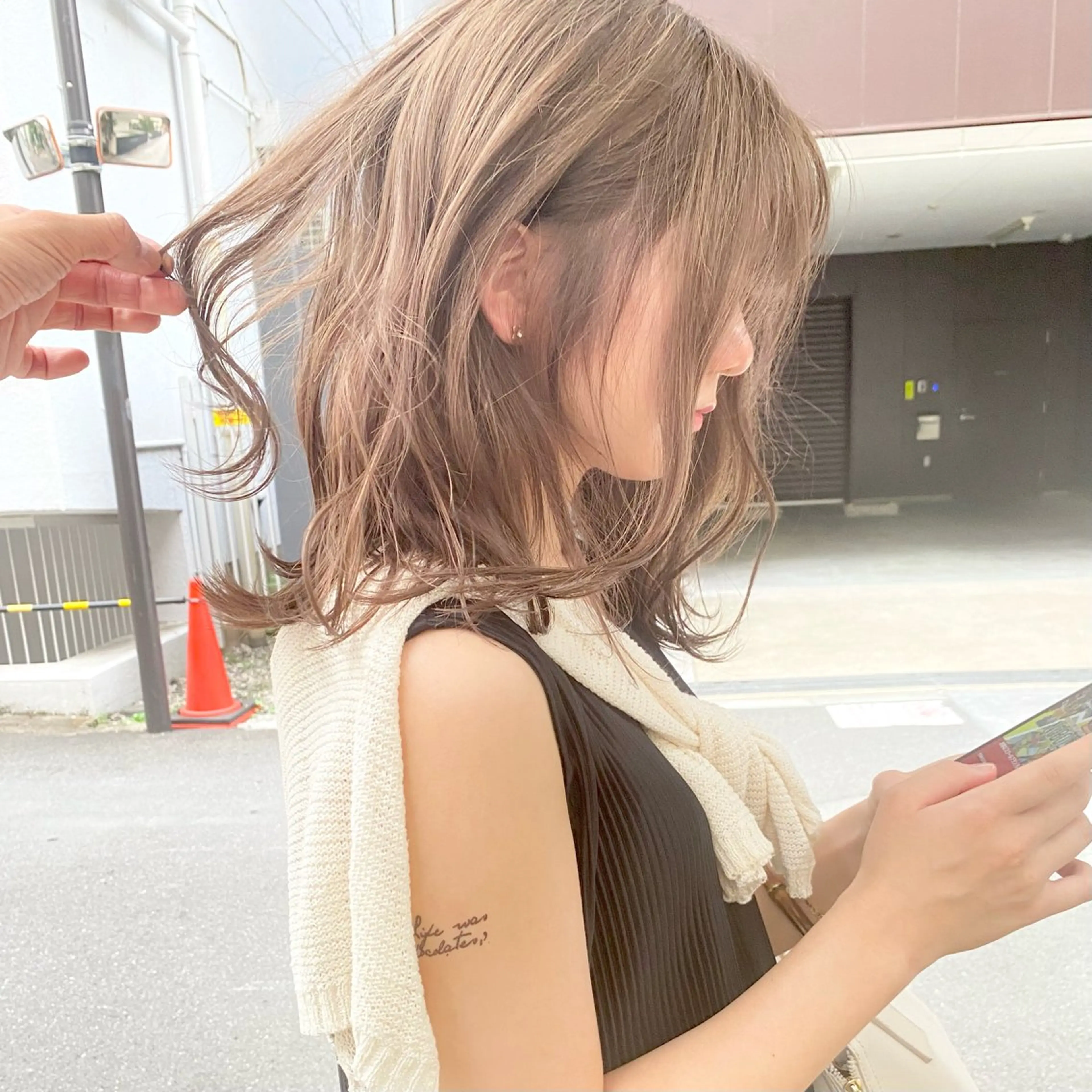 ミディアム ⭐️横浜ブリーチ特化 美容師 堤涼⭐️のヘアスタイル