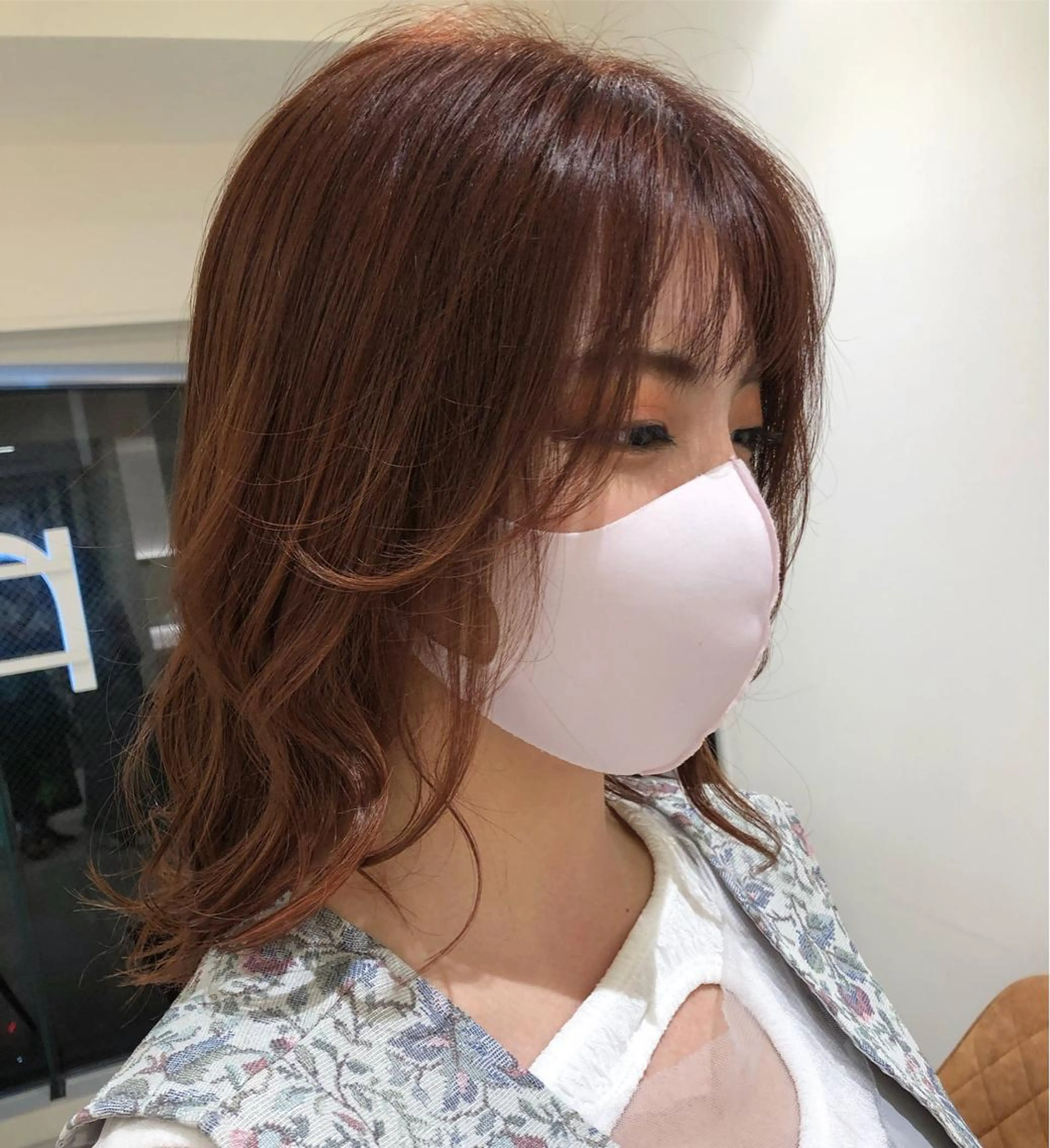 ミディアム カラー オレンジ 細めハイライト🩶 ボブ/レイヤーカットのヘアスタイル