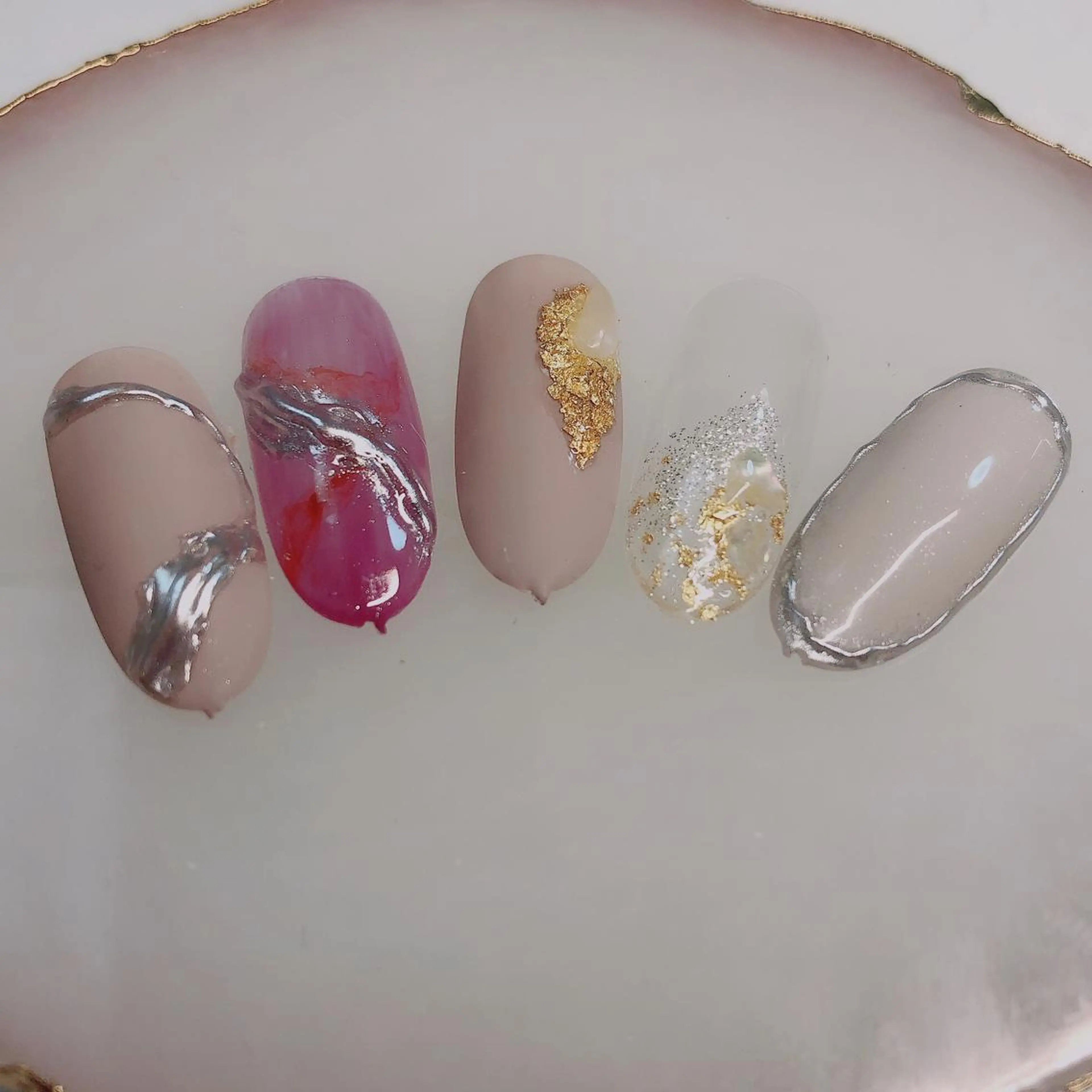 ネイル ネイルサロンエクラ 🫧Shizukaのネイルデザイン