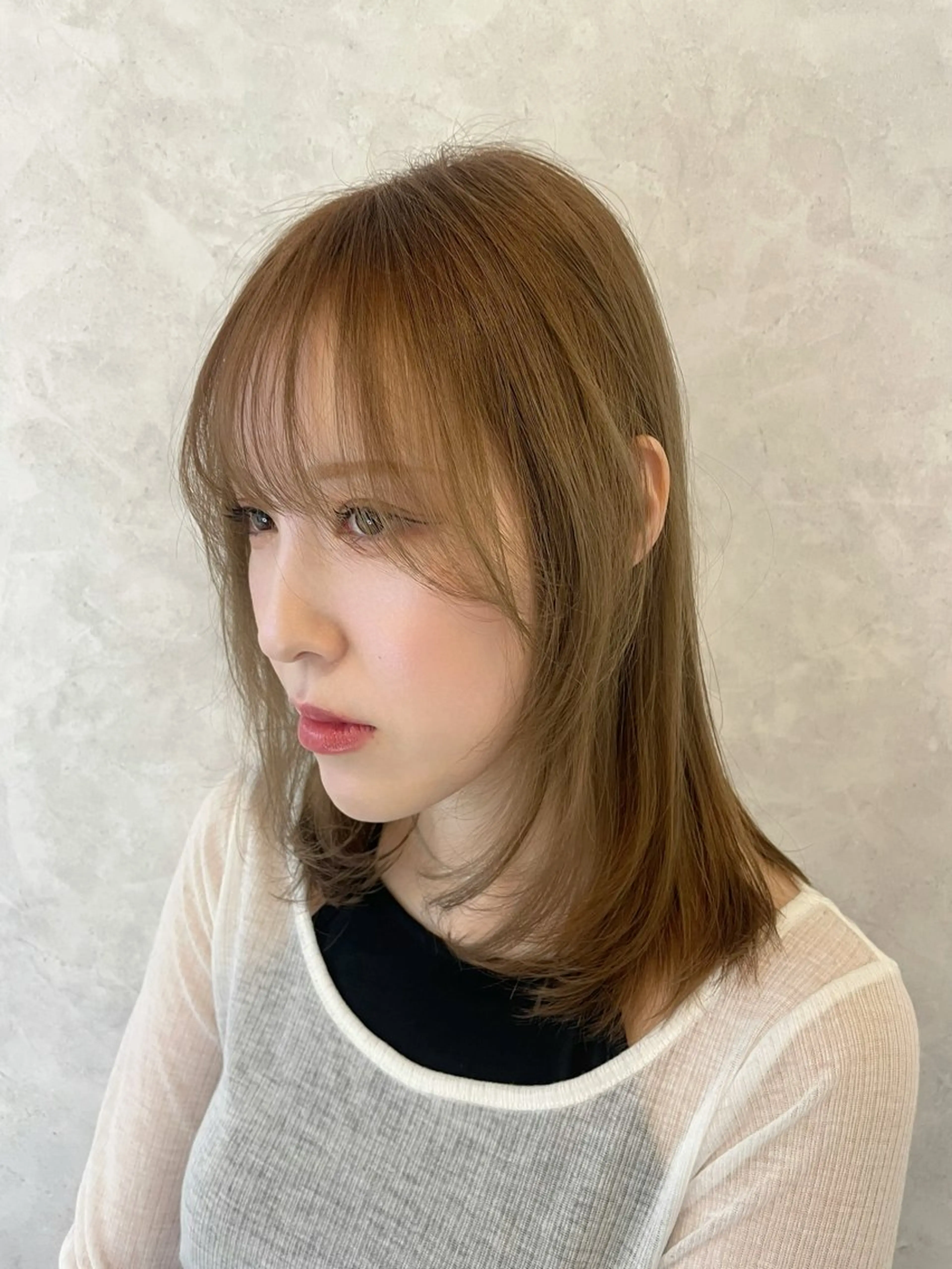 セミロング 顔まわりレイヤー 髪質改善 韓国風ヘア レイヤーカット サイドバング カット ヘアカラー トリートメント Emitas.宮街道店所属・Yusei/似合わせ /韓国風レイヤーのヘアスタイル