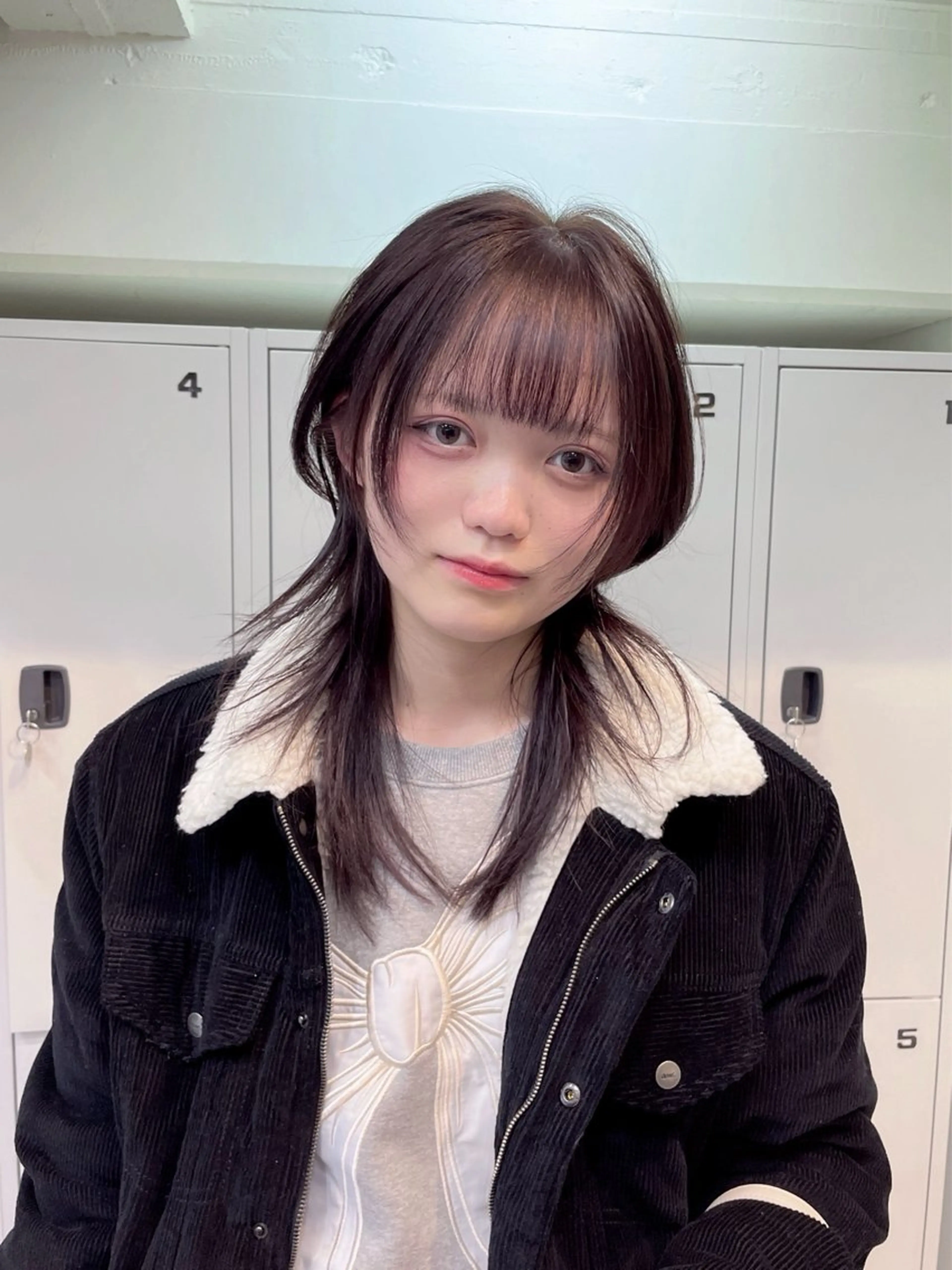 セミロング カラー ブラウンカラー ラベンダーカラー ラベンダーブラウン ハッシュカット 韓国風ヘア yu-kaハッシュ カット/韓国レイヤーのヘアスタイル