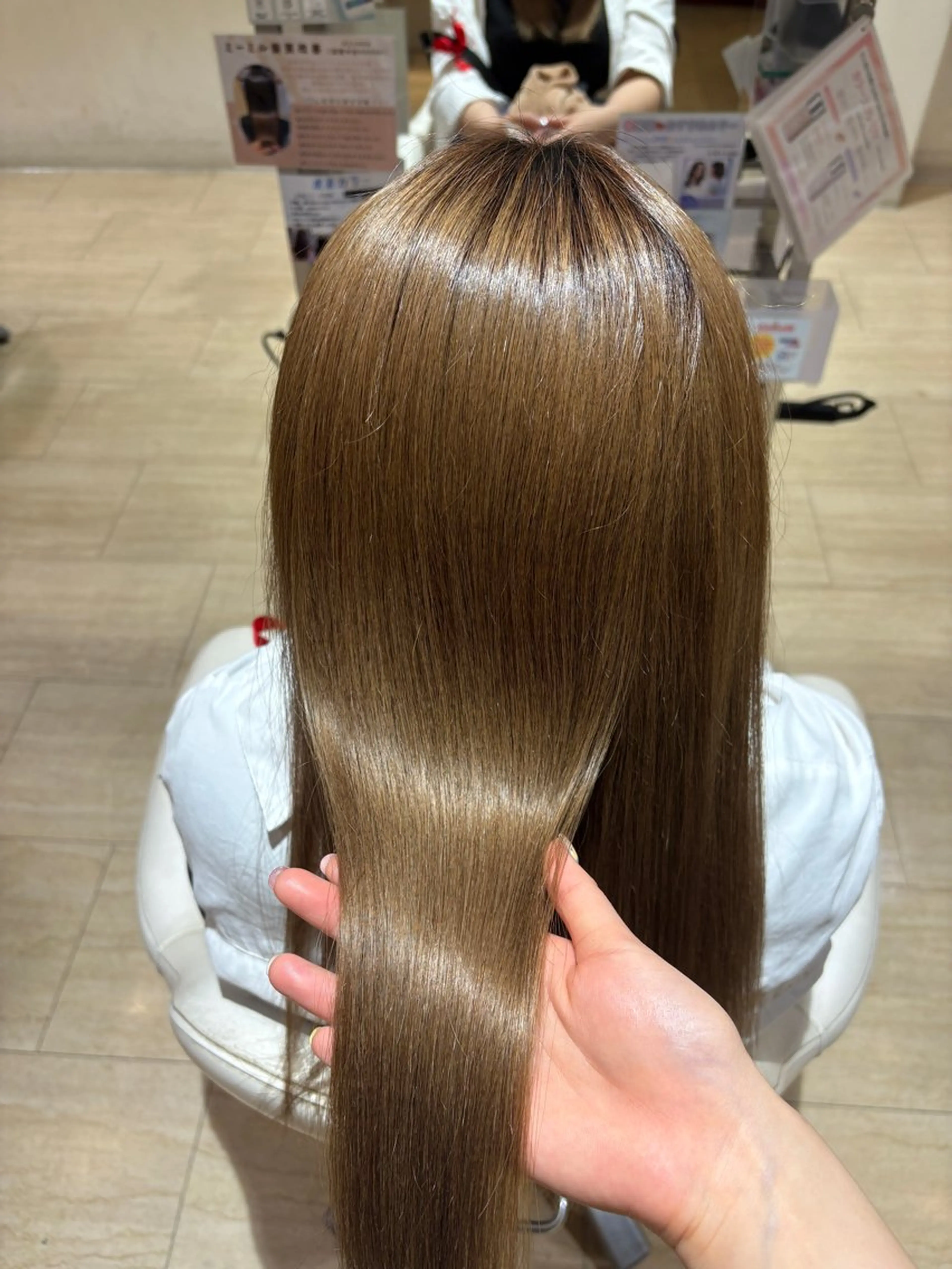 【平日のみ🌟】『Aujuaトリートメント✨』1人ひとりの髪に合わせて種類を選べるオーダーメイドトリートメントの写真