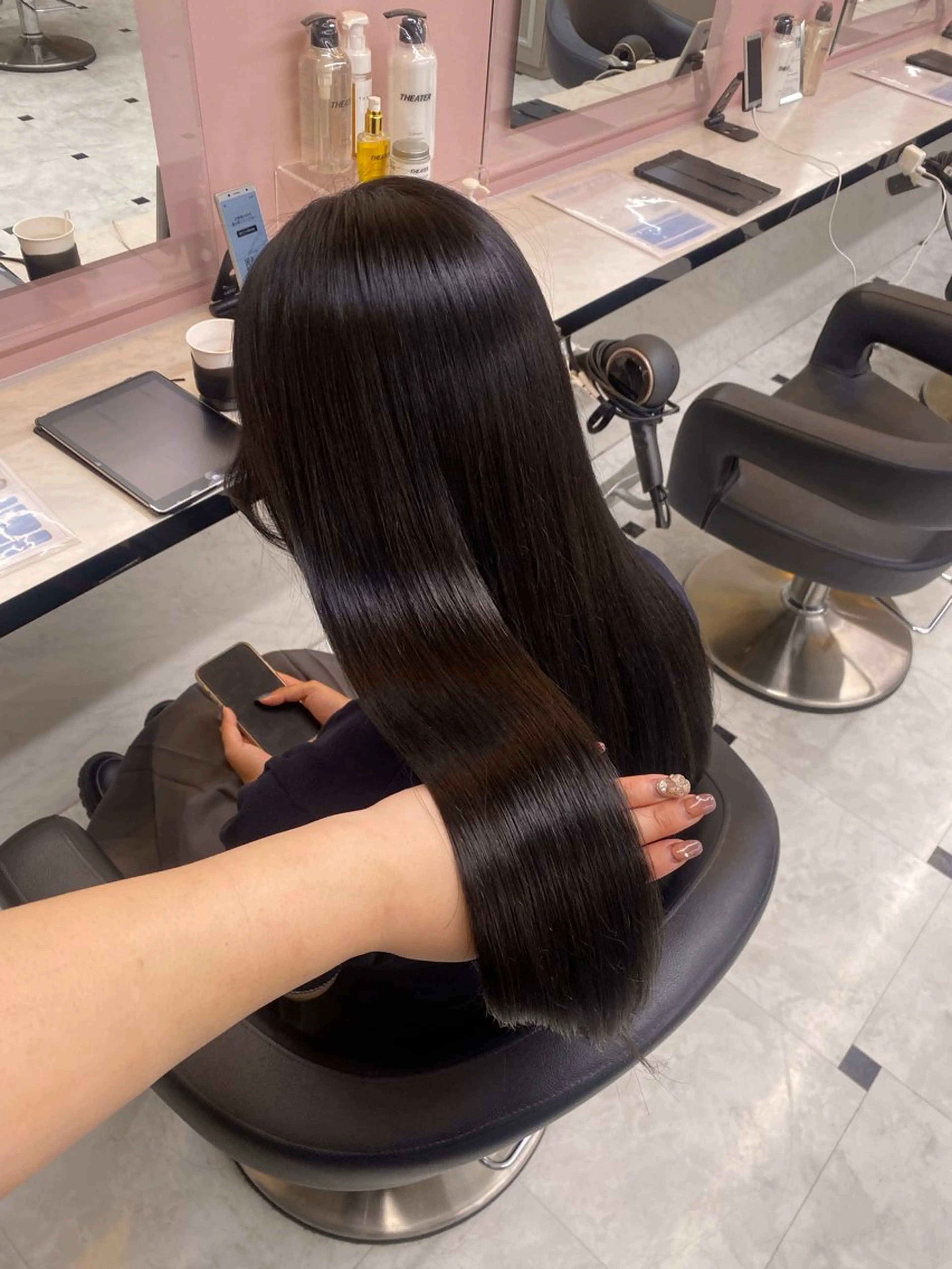 ロング カラー ヘアカラー トリートメント ヘッドスパ ヘアセット 透明感ベージュカラー 🪞上野🪞AIのヘアスタイル