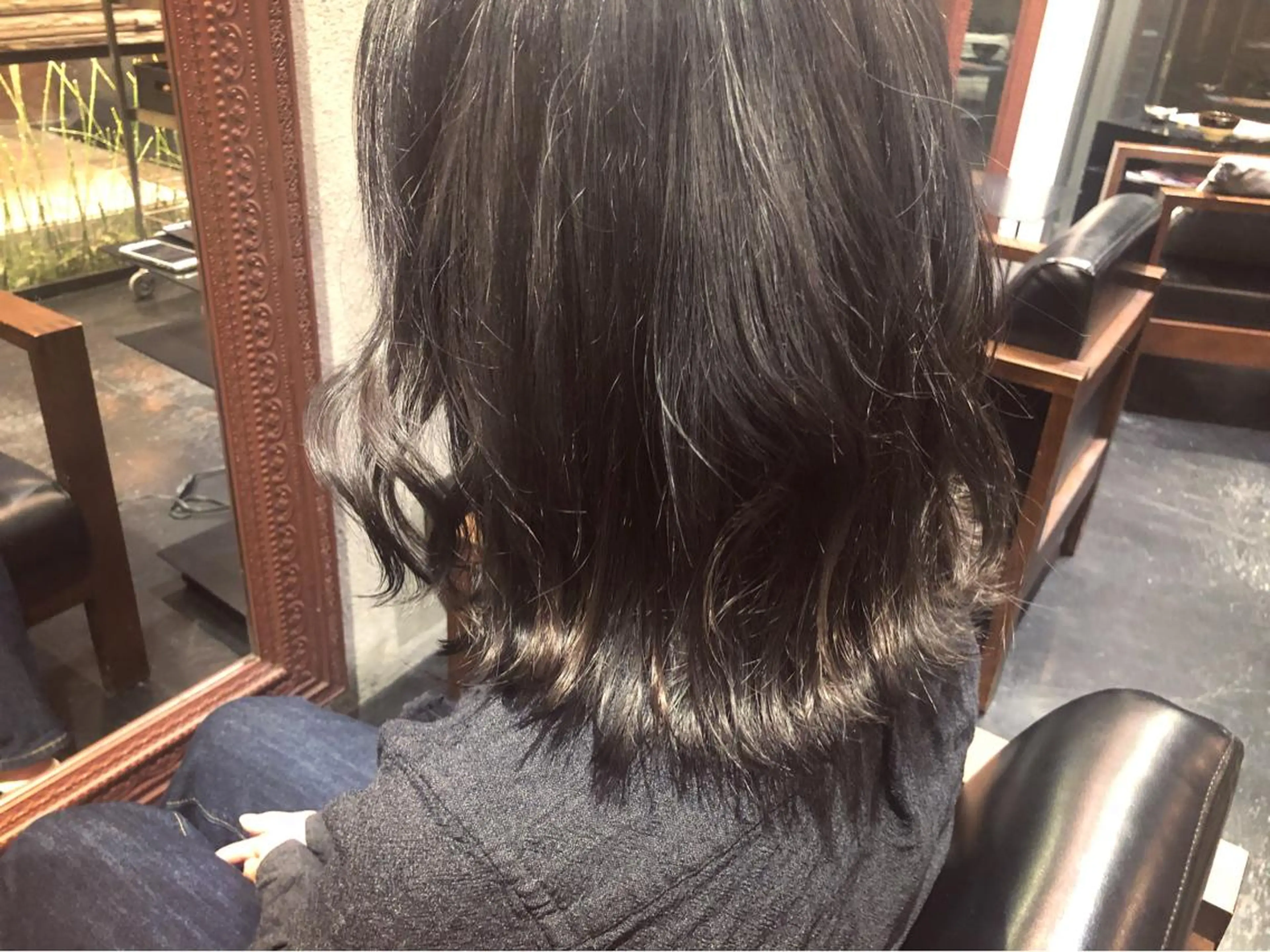 ミディアム カラー 【ヌーベルバレ】 ゆきみのヘアスタイル