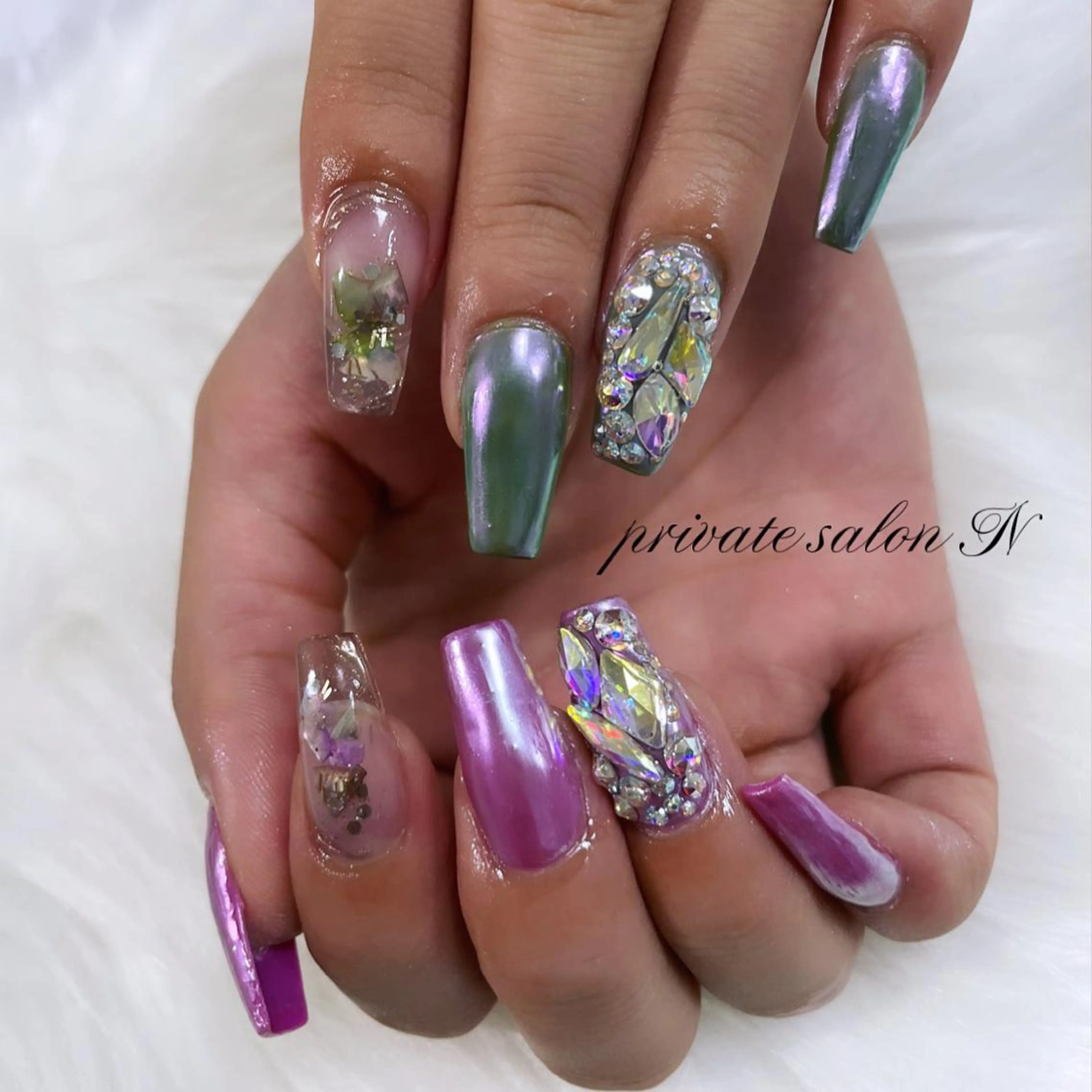 ネイル BINERVA所属・BINERVA nail salonのネイルデザイン