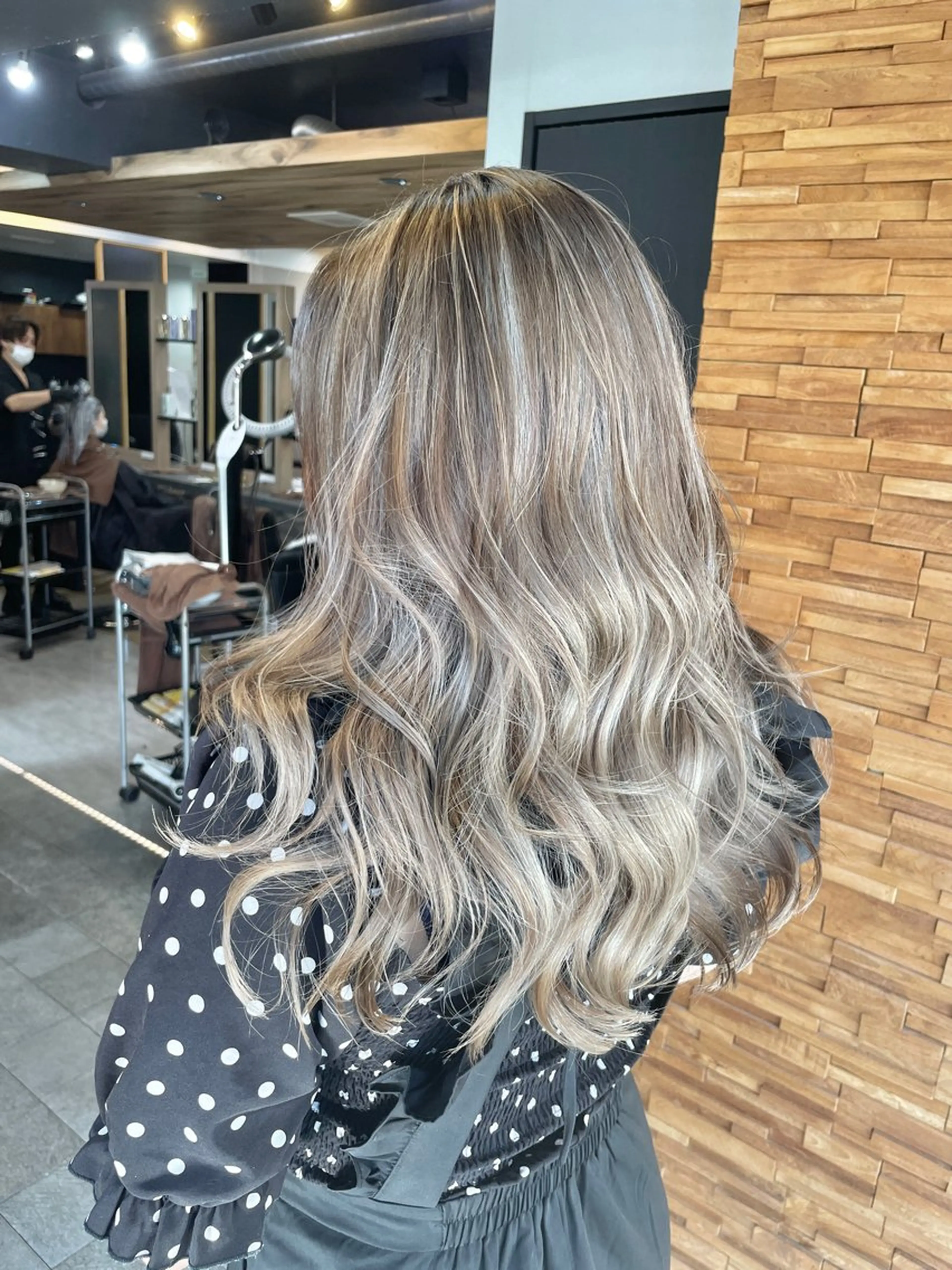 外国人風✨カット＋スペシャルハイライトカラー¥22000の写真