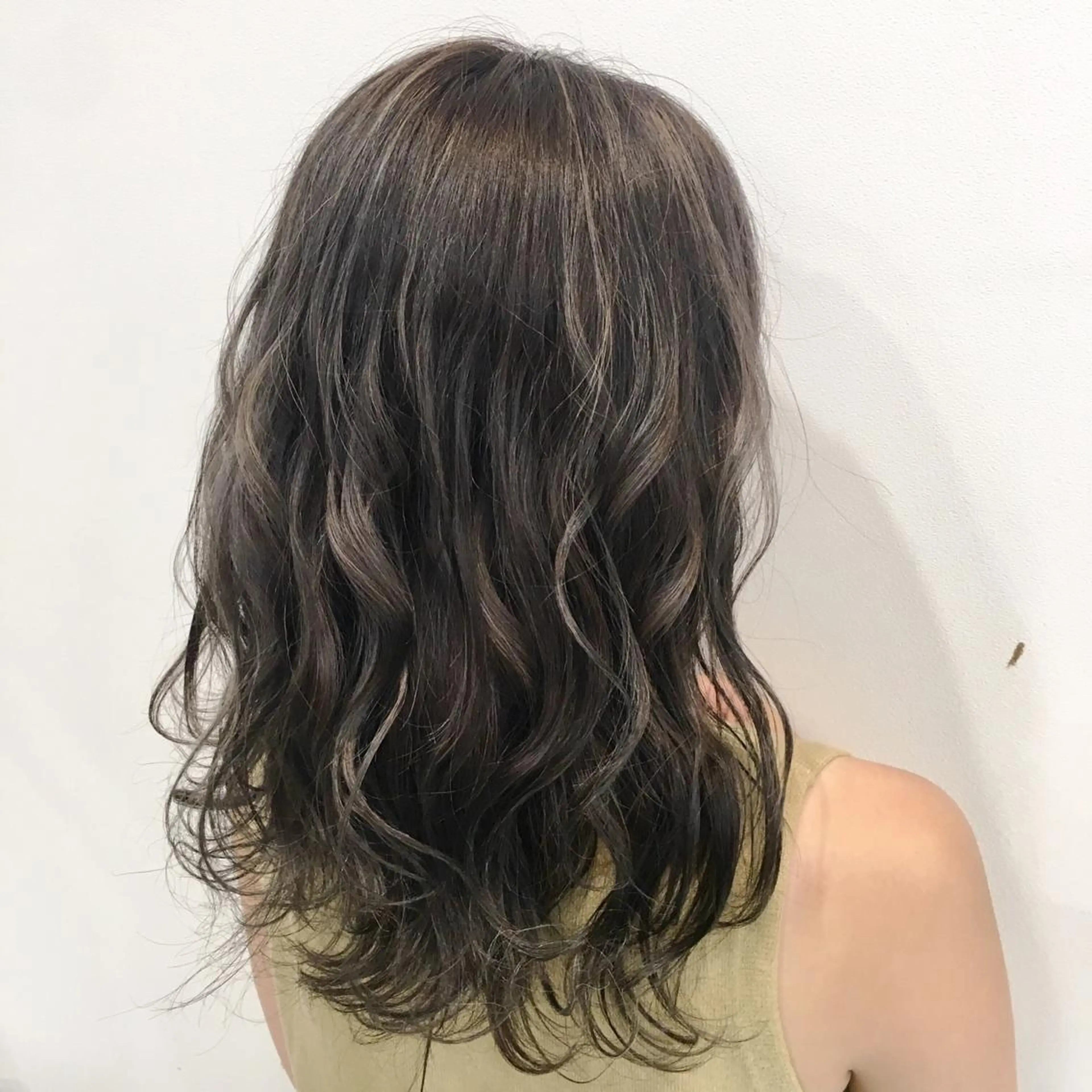 ロング トリートメント MiL所属・✨ハイトーン✨ 濱田知孝のヘアスタイル