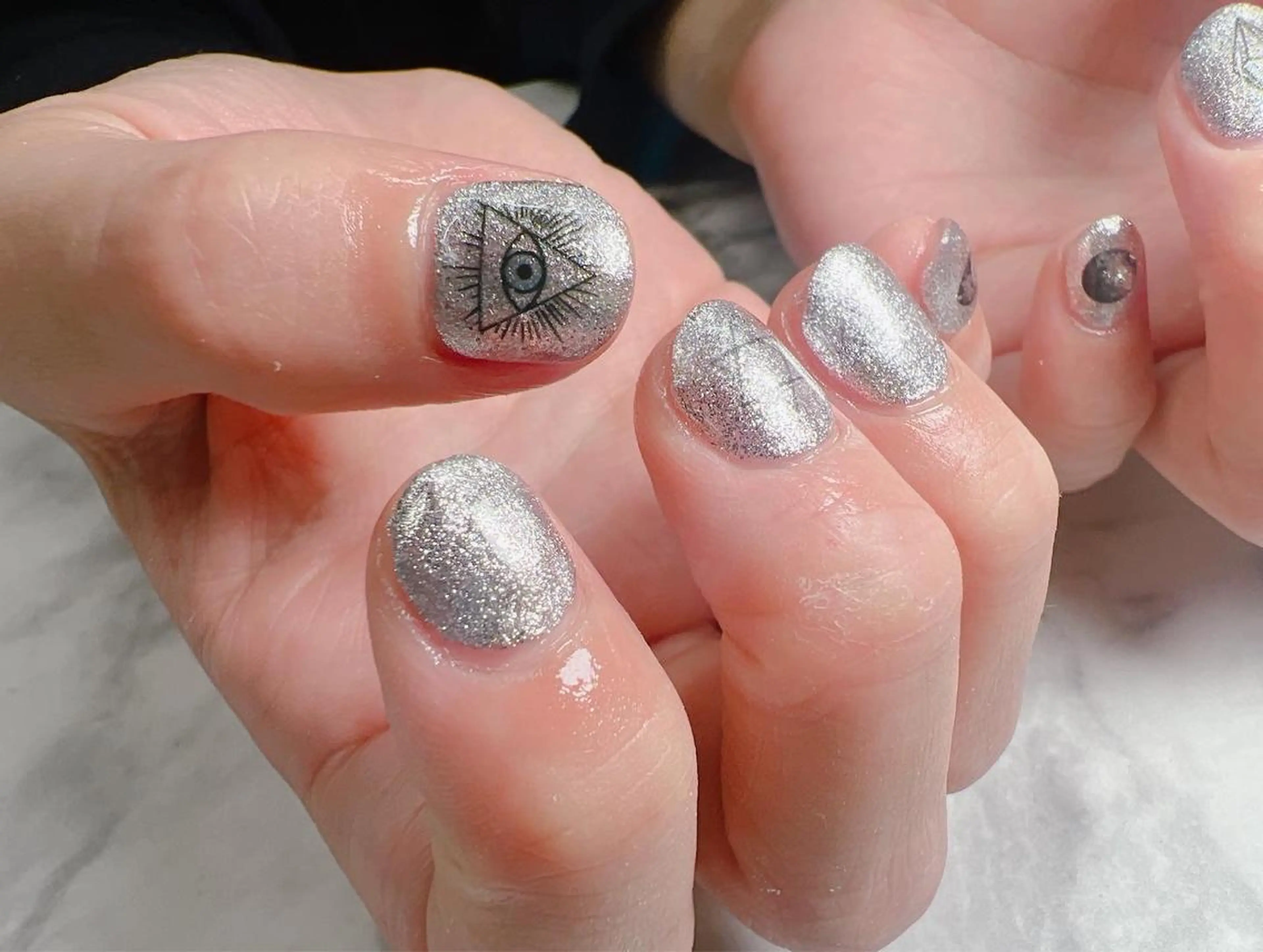 ネイル ハンドネイル Nail Salon L'arc所属・💊大阪/心斎橋 moni🧠のネイルデザイン