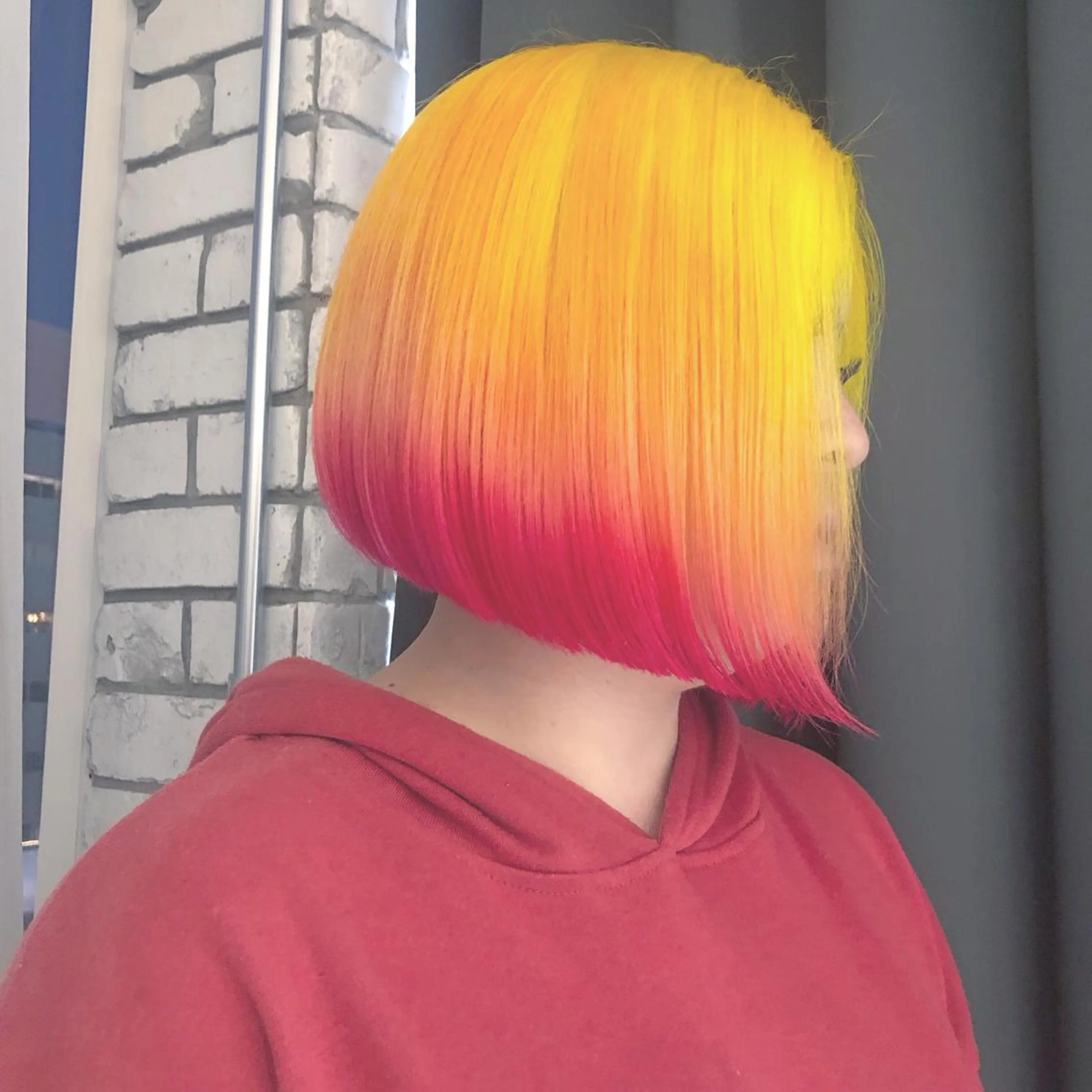 ミディアム カラー ボブ ORIKA 美容室のヘアスタイル