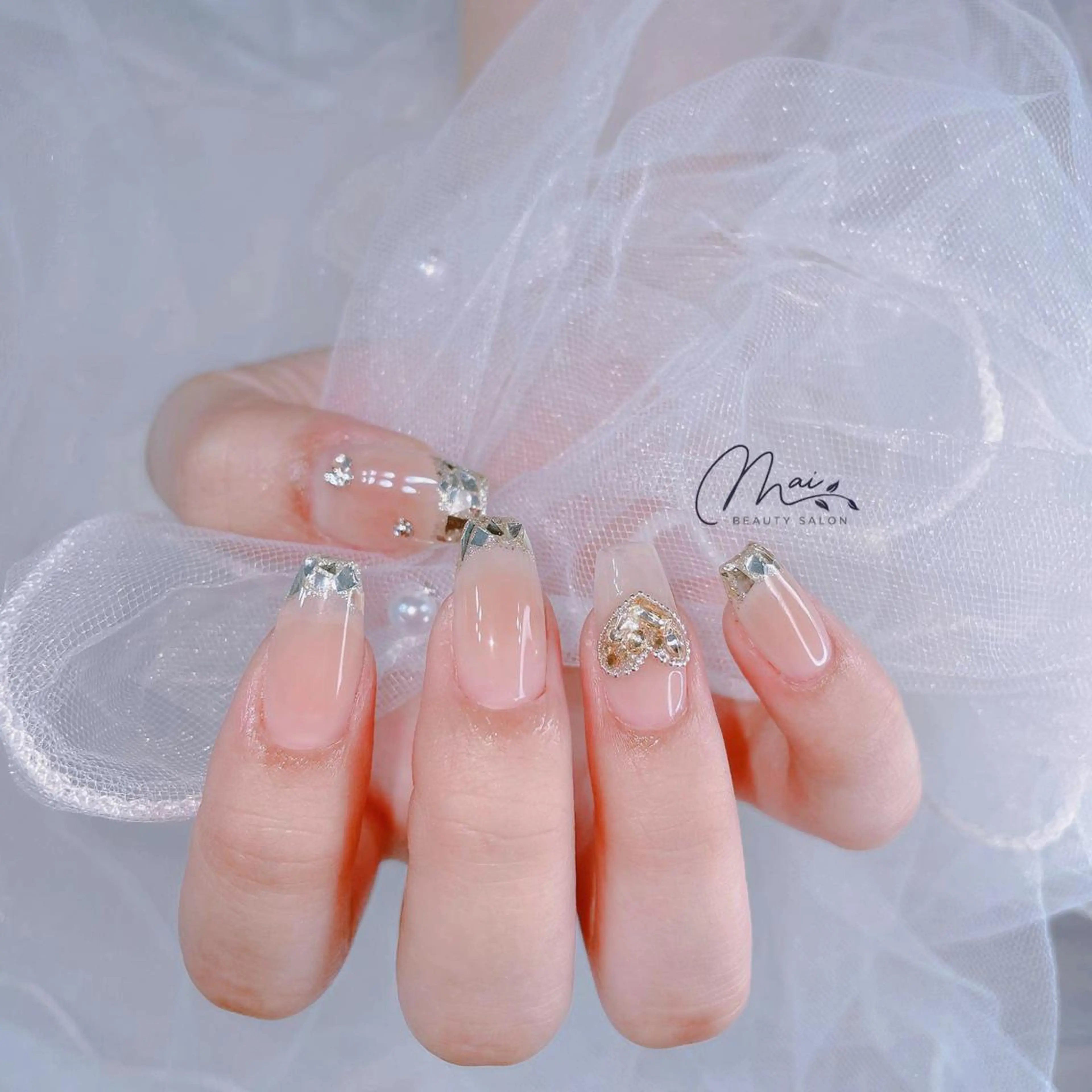 ネイル チークネイル フラッシュネイル フットネイル ジェルネイル マグネットネイル MaiBeauty DanHiのネイルデザイン