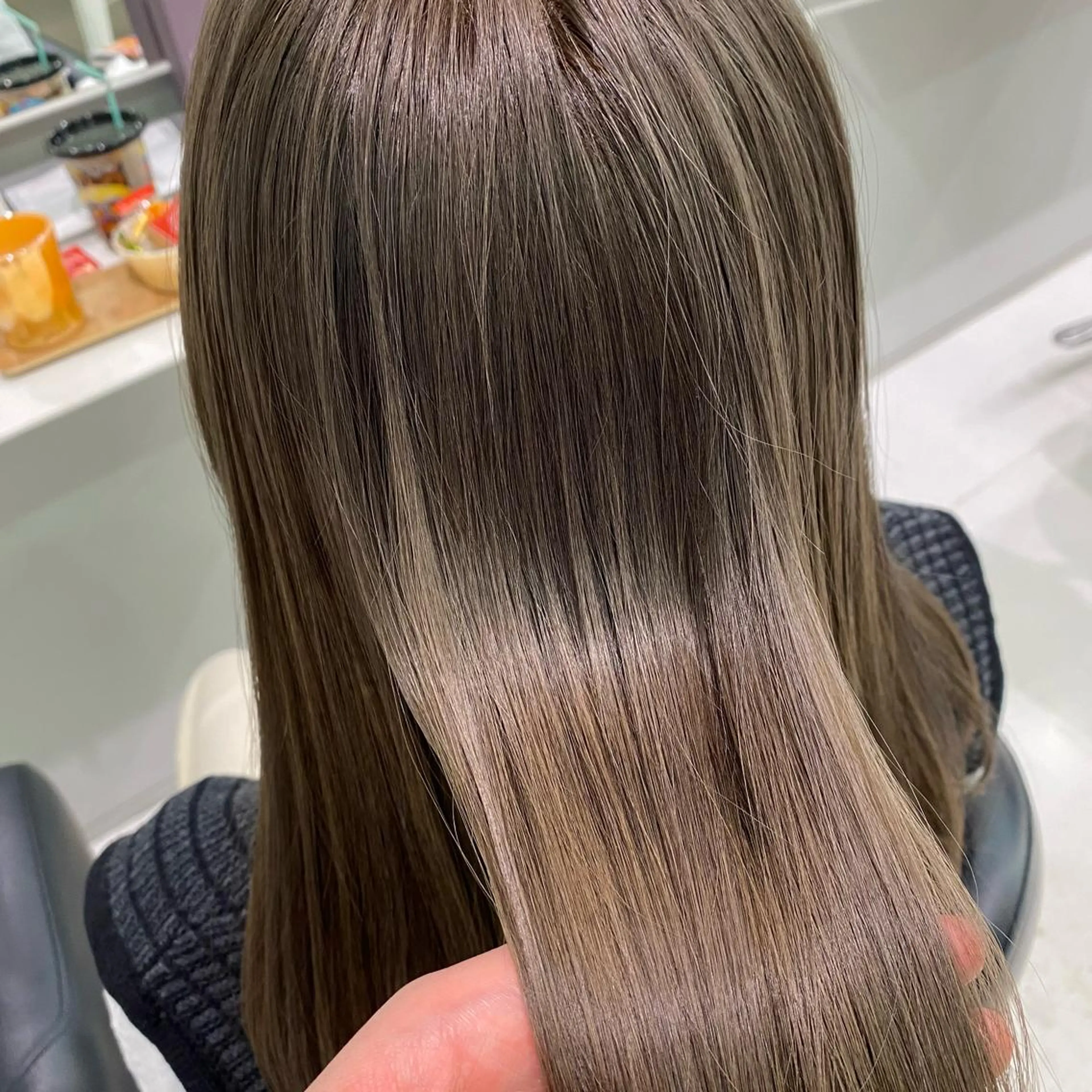 カラー ベージュカラー ミルクティーベージュ ヘアカラー 【GUK】 🌻RINA🌻のヘアスタイル