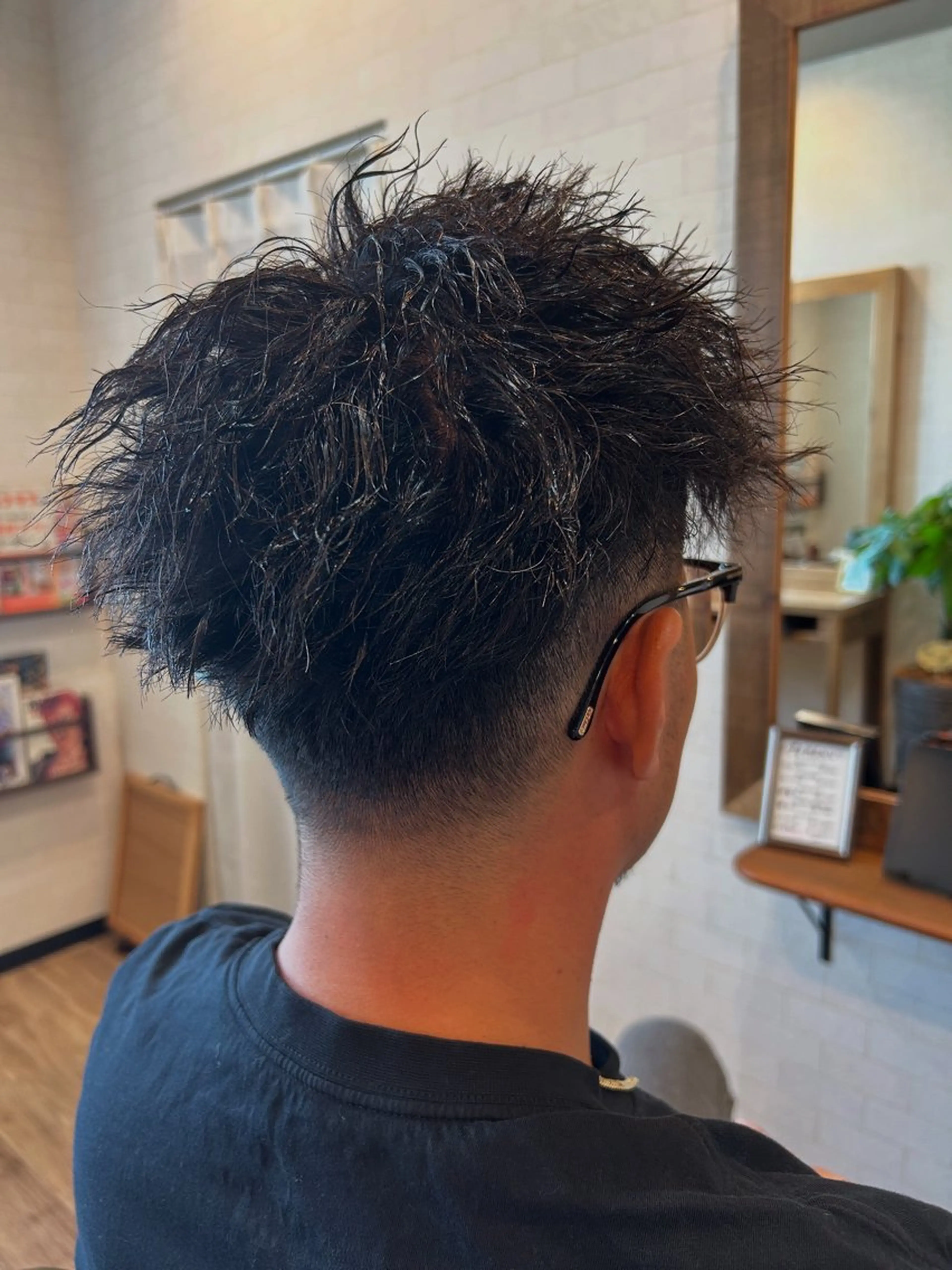 ショート パーマ メンズ Fika -Hair&Care Salon- ﾌｨｶ -ﾍｱｰ&ｹｱｻﾛﾝ-所属・篠崎 隆宏のヘアスタイル