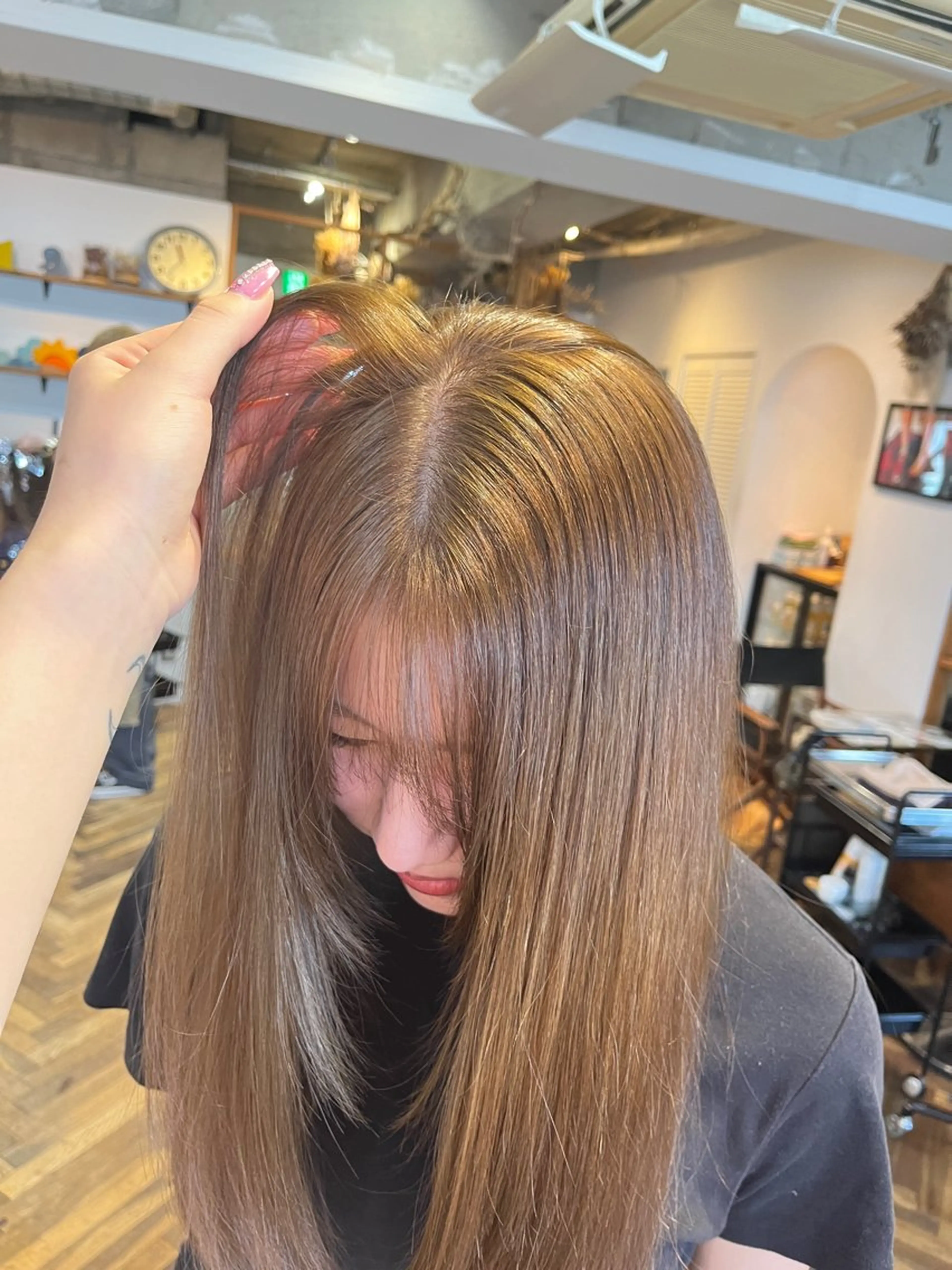 ロング カラー HOMIE TOKYO所属・sora / 渋谷 / ハイトーンのヘアスタイル