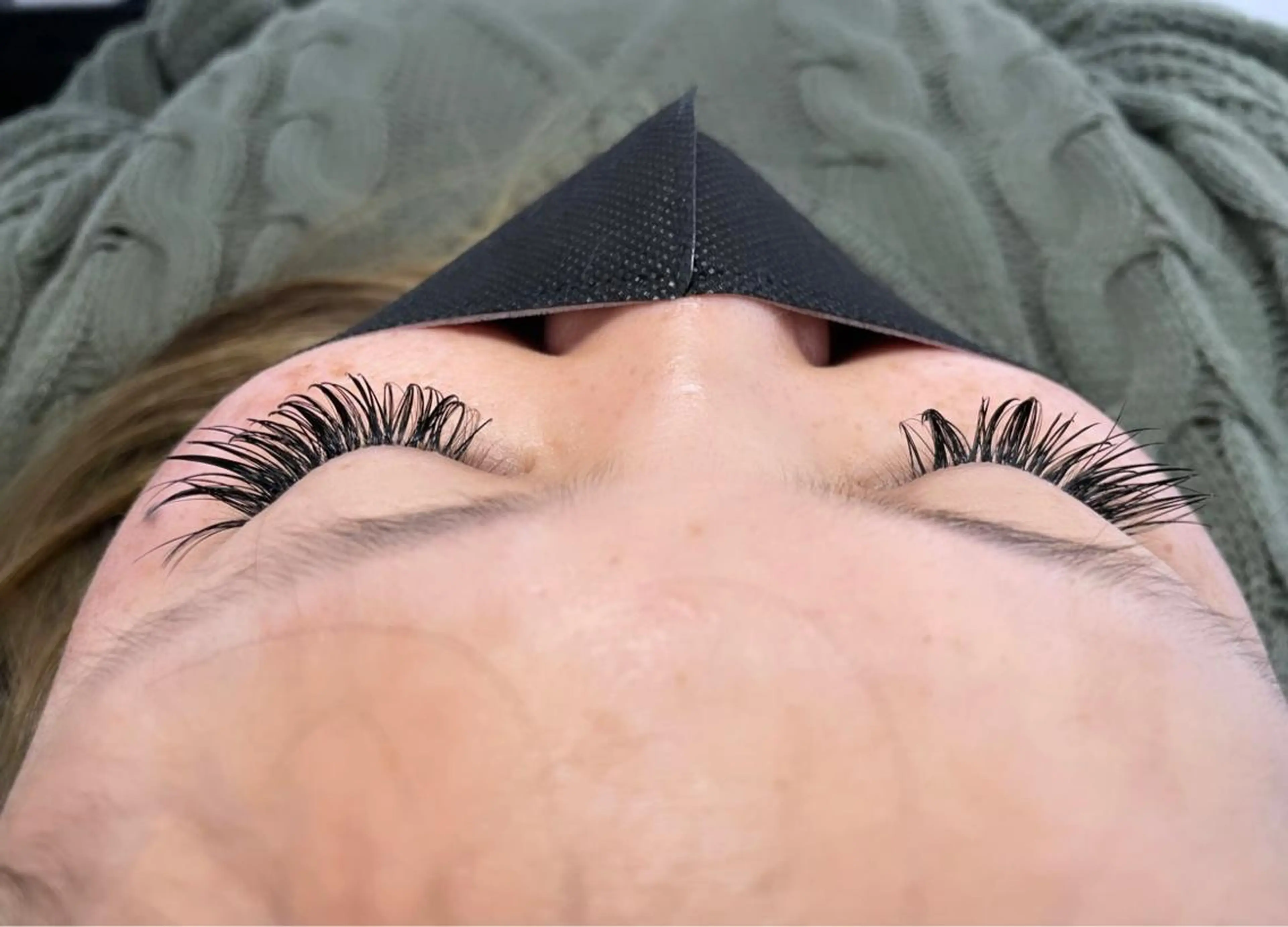 SESUNNY セサニー　SEIRAのマツエク・マツパデザイン