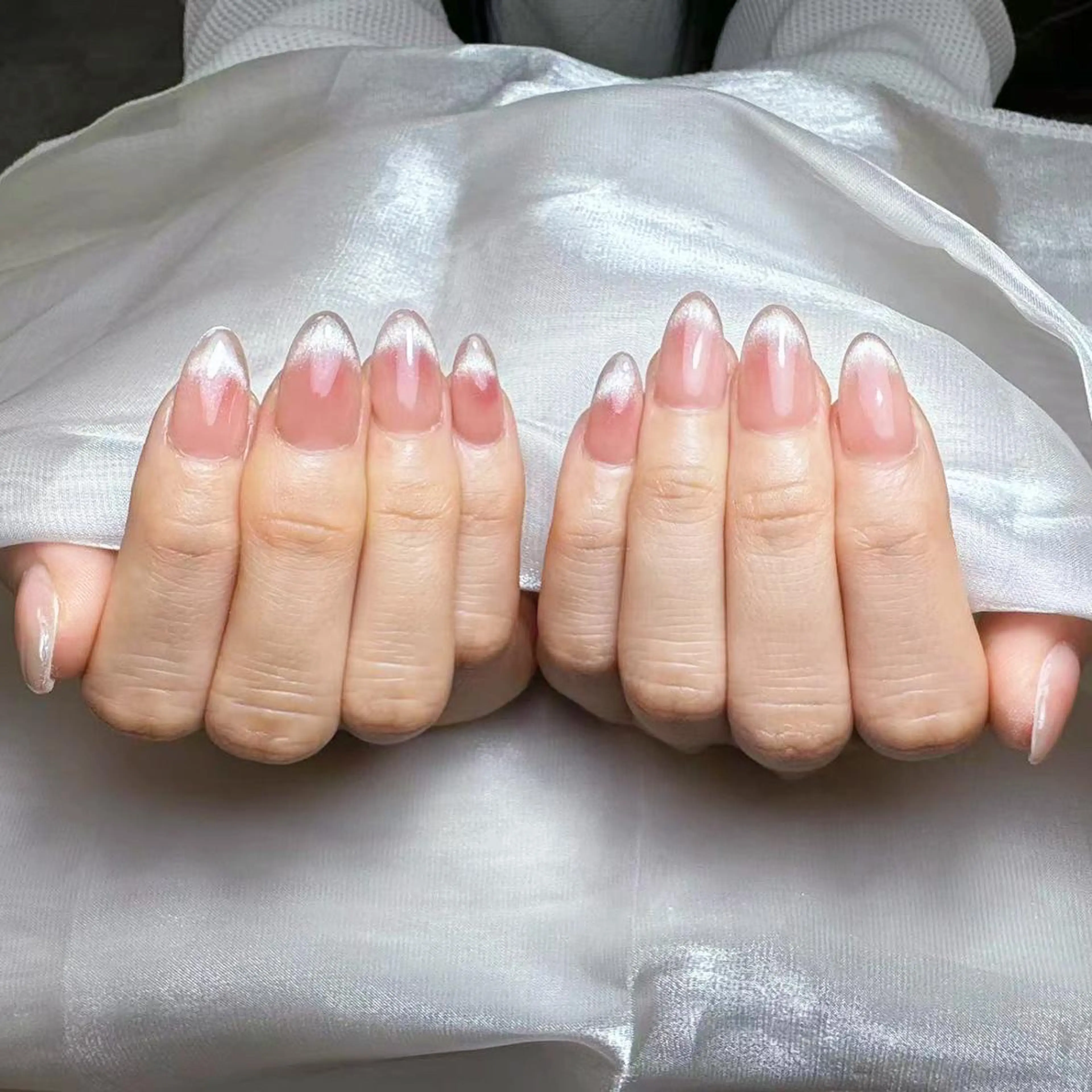 ネイル アートネイル オーロラネイル ガーリー キラキラネイル 韓国ネイル ハンドネイル DIANMOND NAIL🌸のネイルデザイン