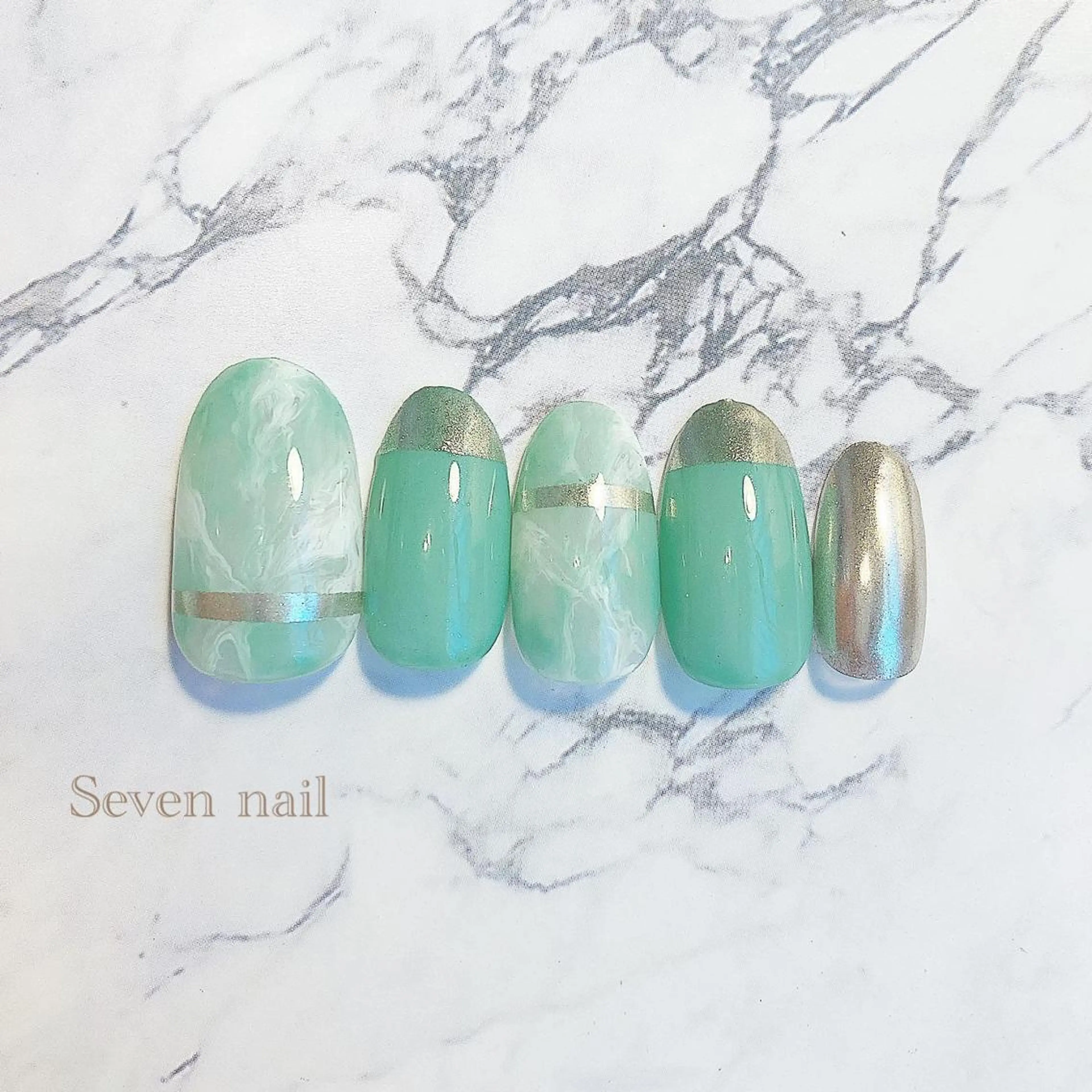 ネイル 名倉 なな子のネイルデザイン