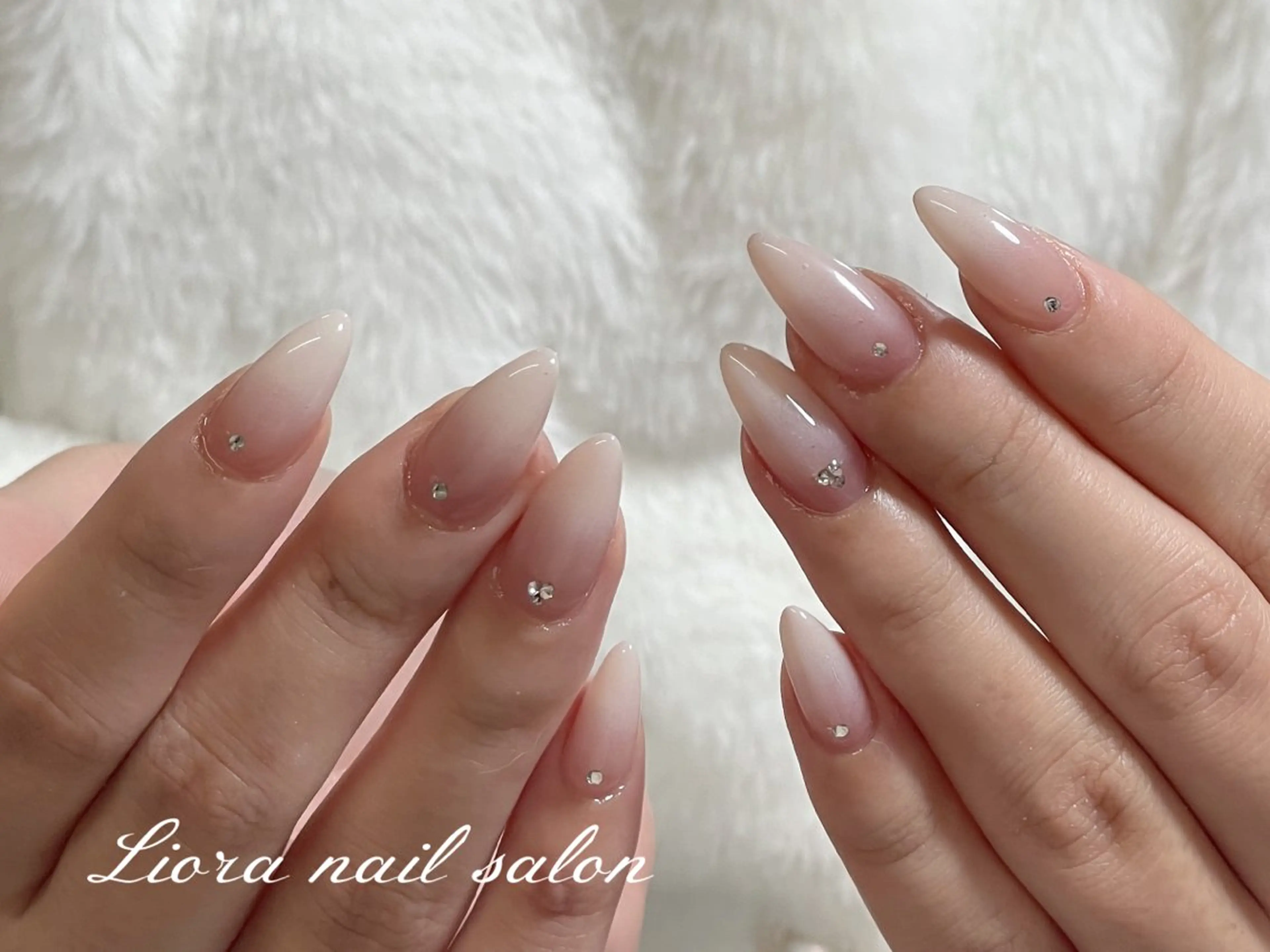 ネイル チークネイル フットネイル フレンチネイル ジェルネイル ガーリー ハンドネイル Liora nail スカルプ専門店のネイルデザイン